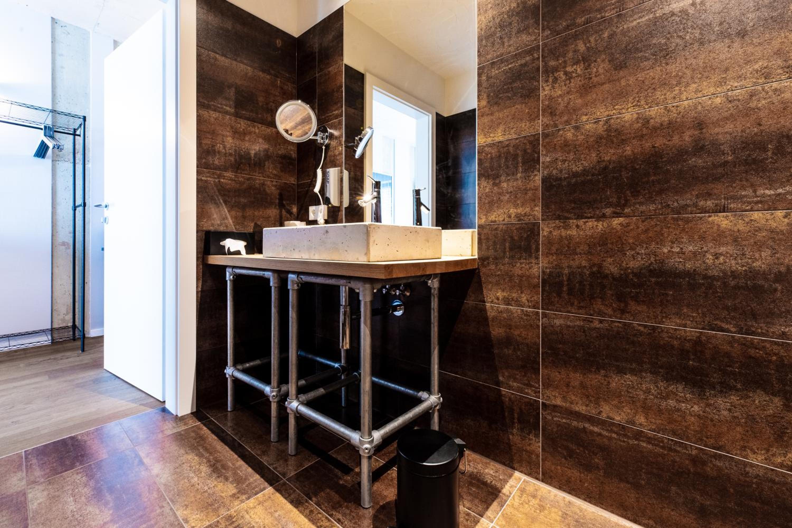 Small Apartment - Photo 13