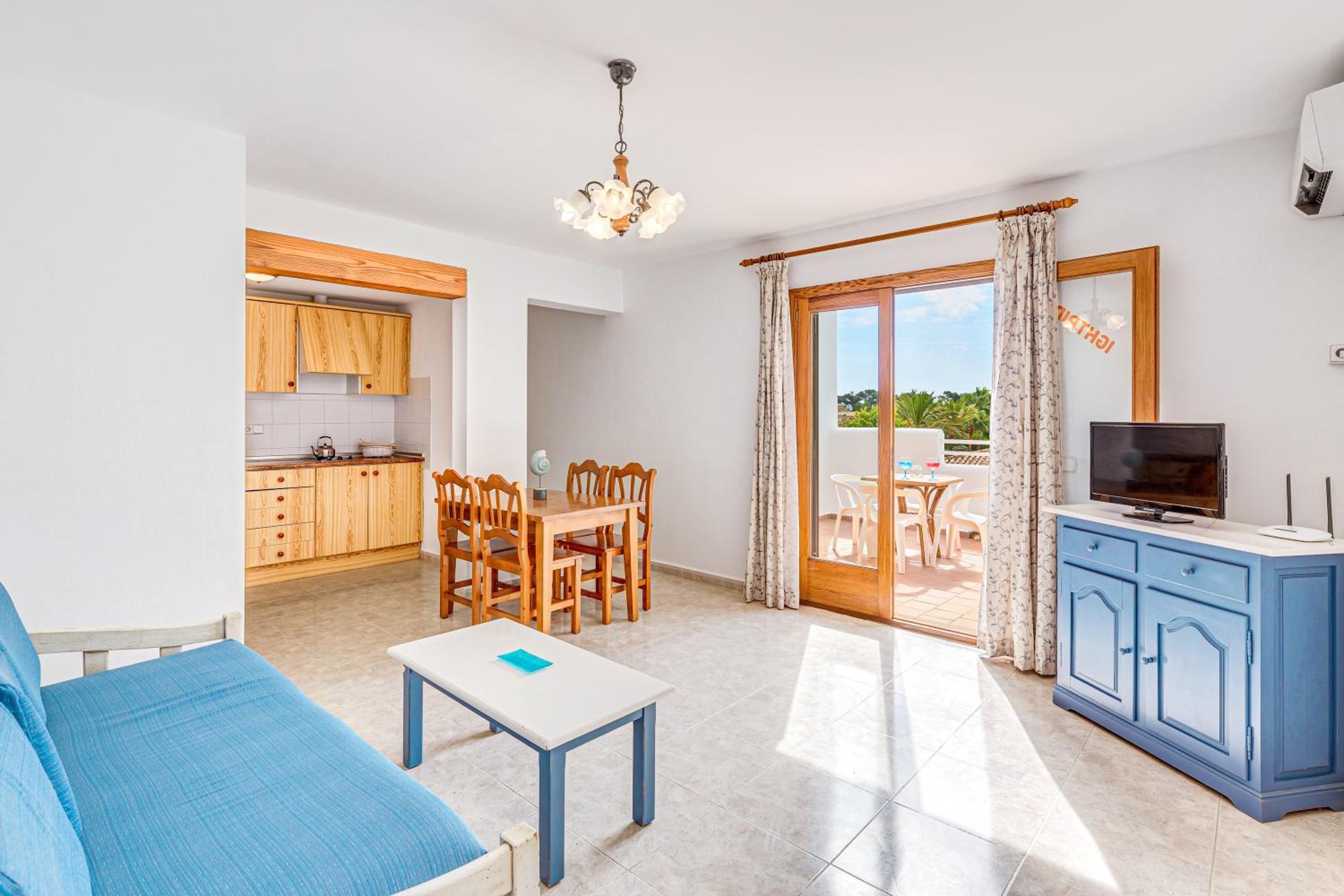 Apartamento de un dormitorio superior con balcón