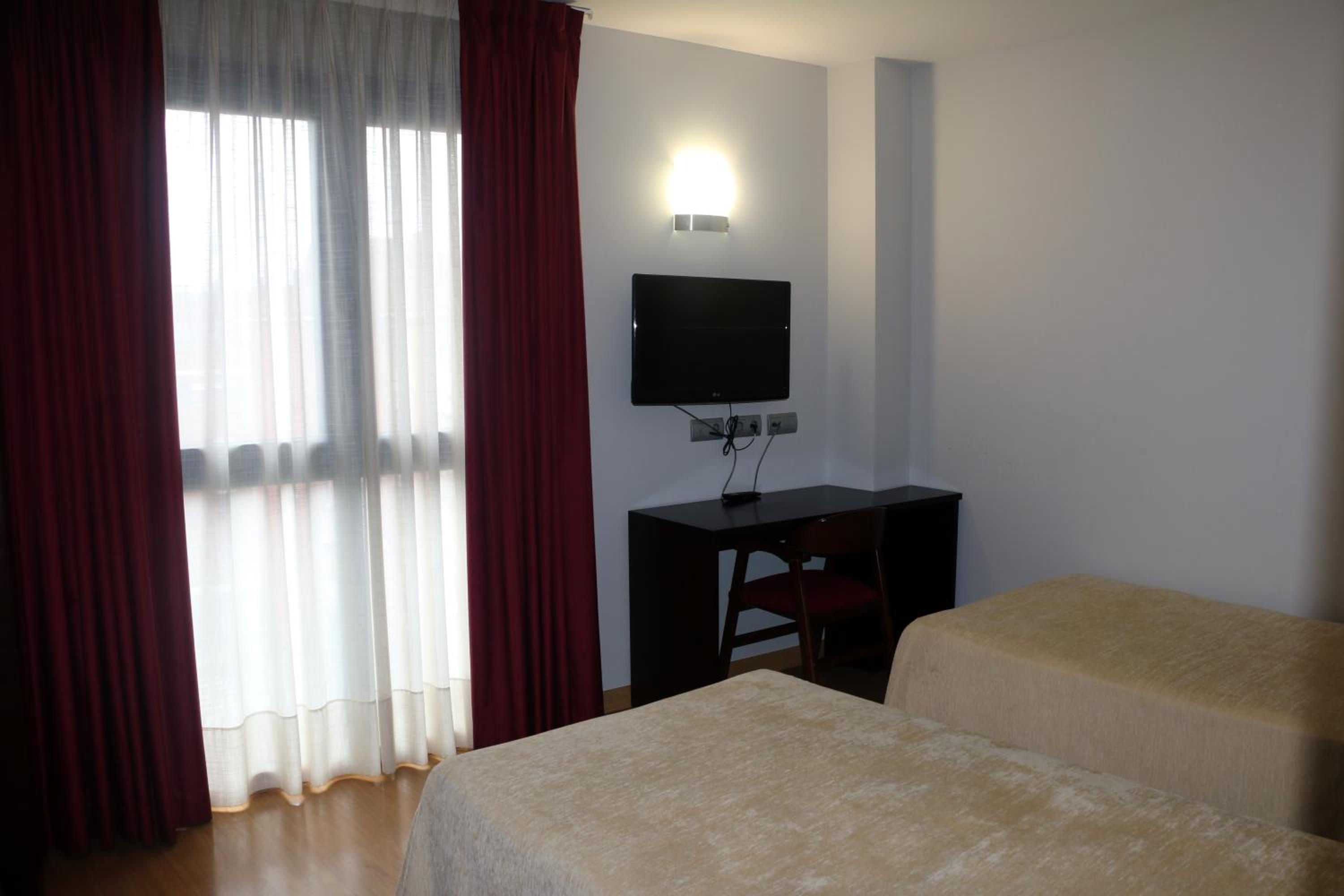 Double or Twin Room with Parking