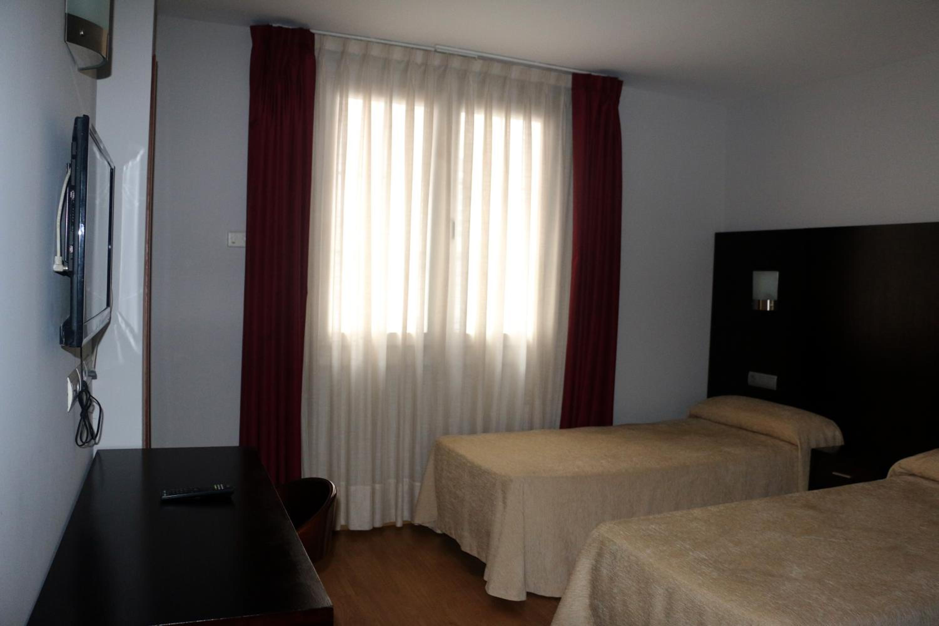 Habitación Doble o con Dos Camas con Estacionamiento