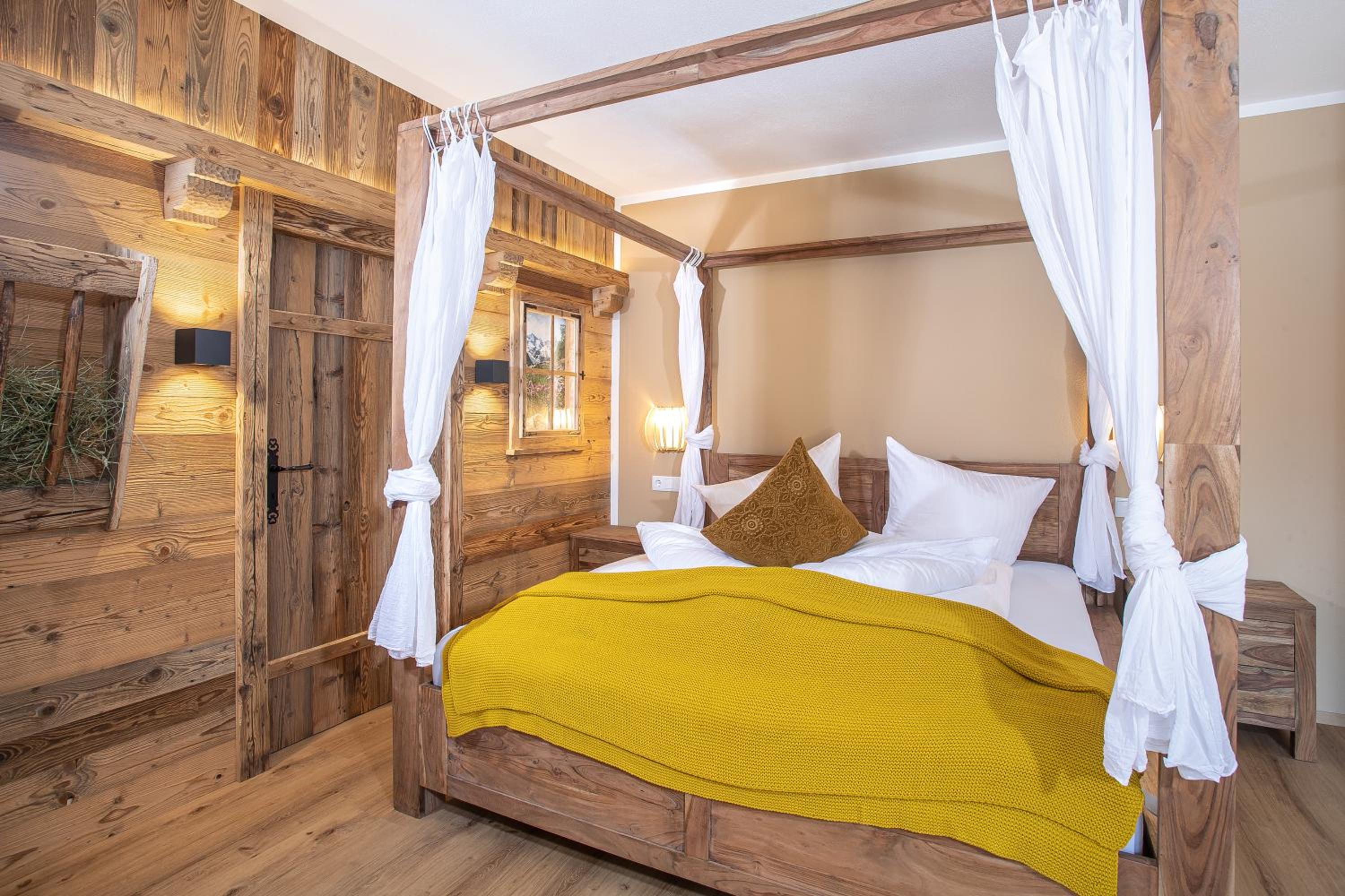 Large Double Room photo 2