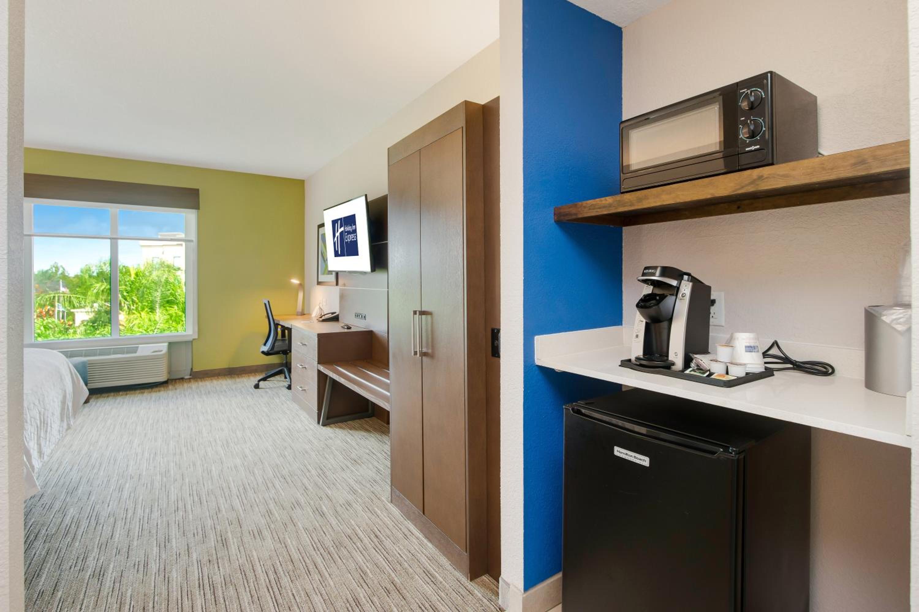 Standard King Room