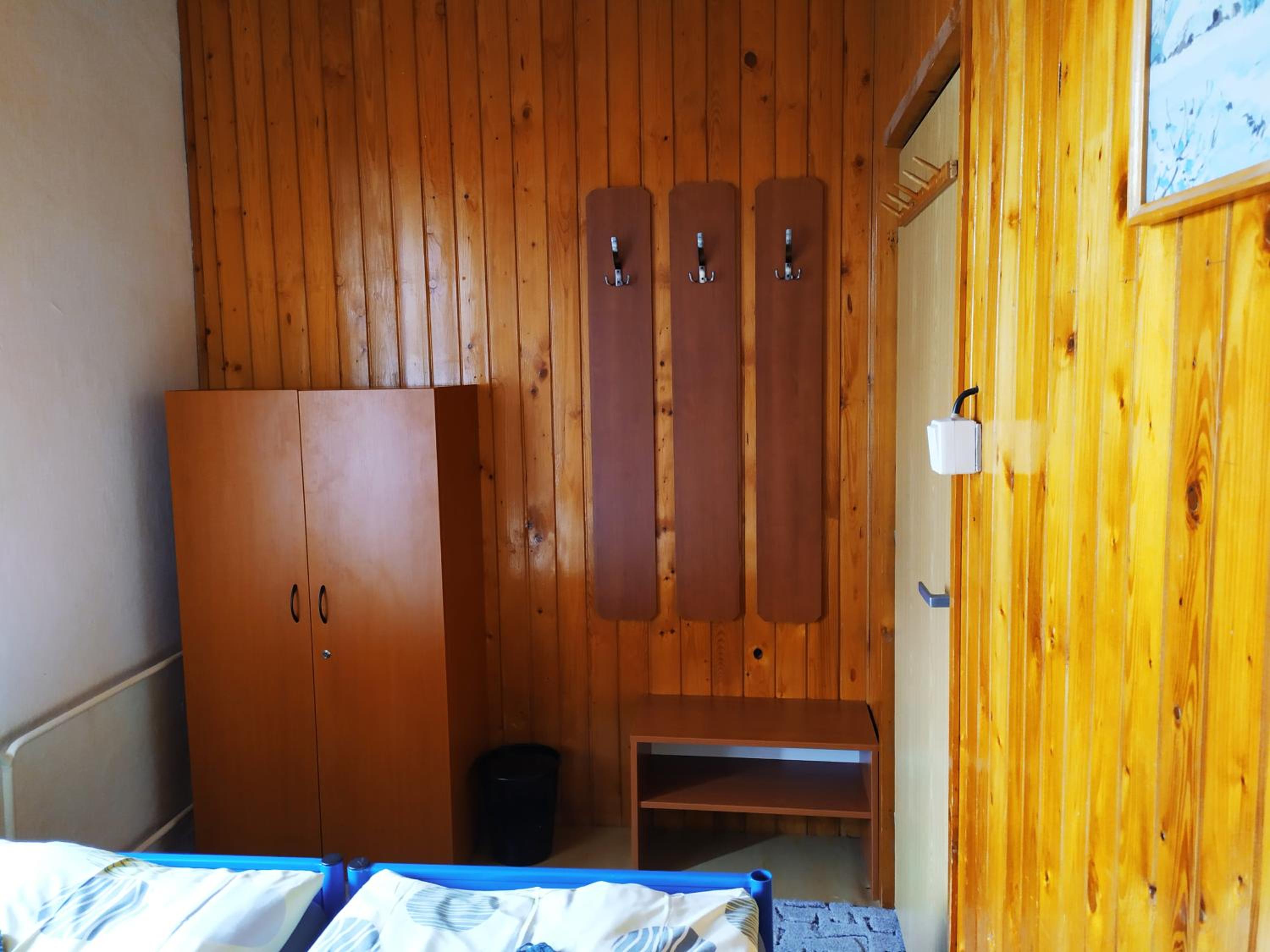 Double Room with Shared Bathroom photo 3