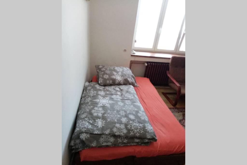 One-Bedroom Apartment - Photo 18