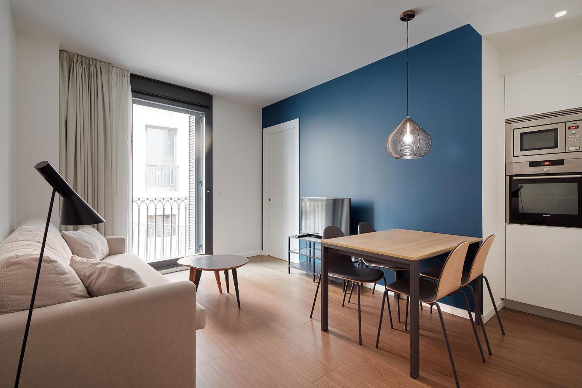 Deluxe 2-bedroom apartment