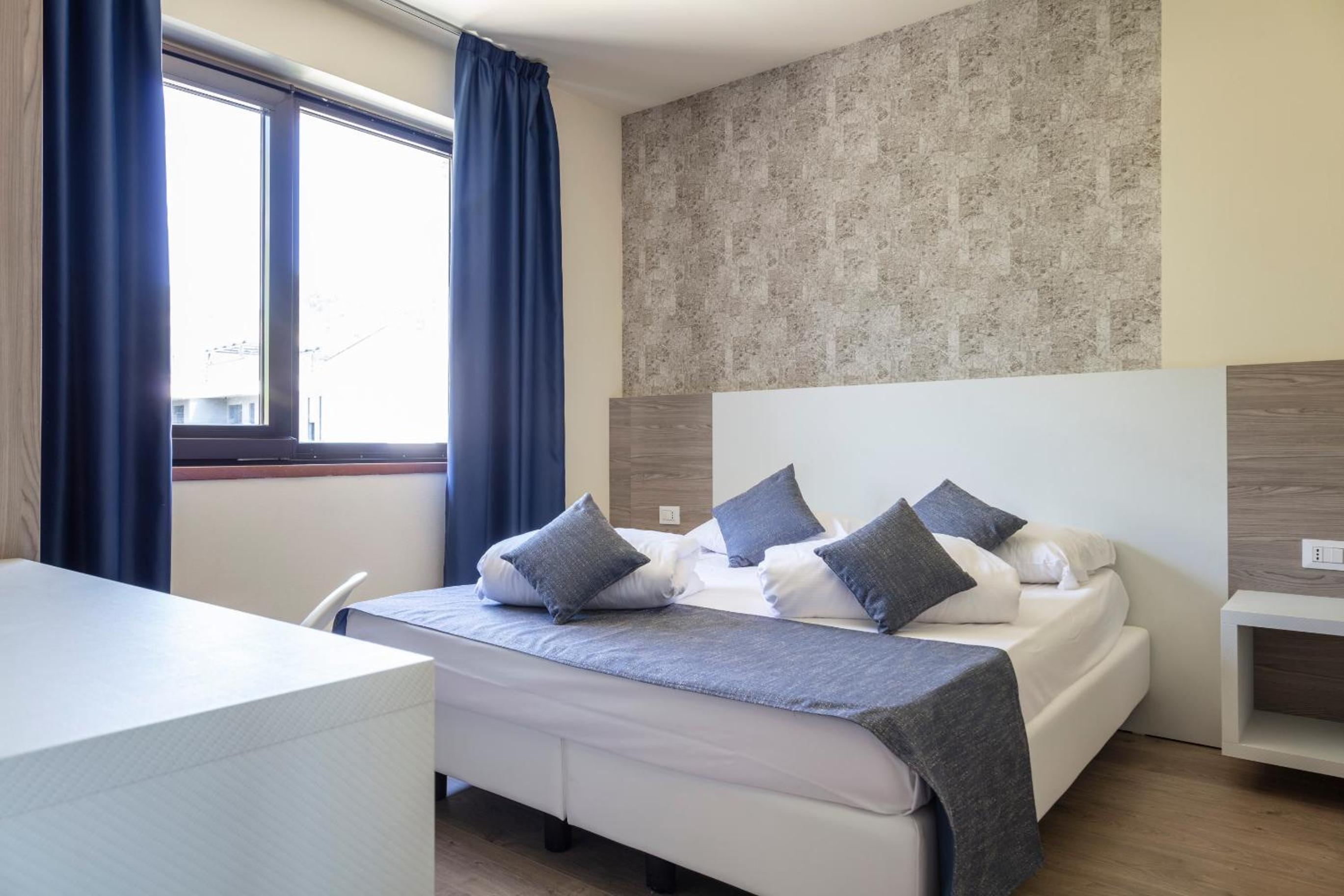 Standard Double Room - Photo 1