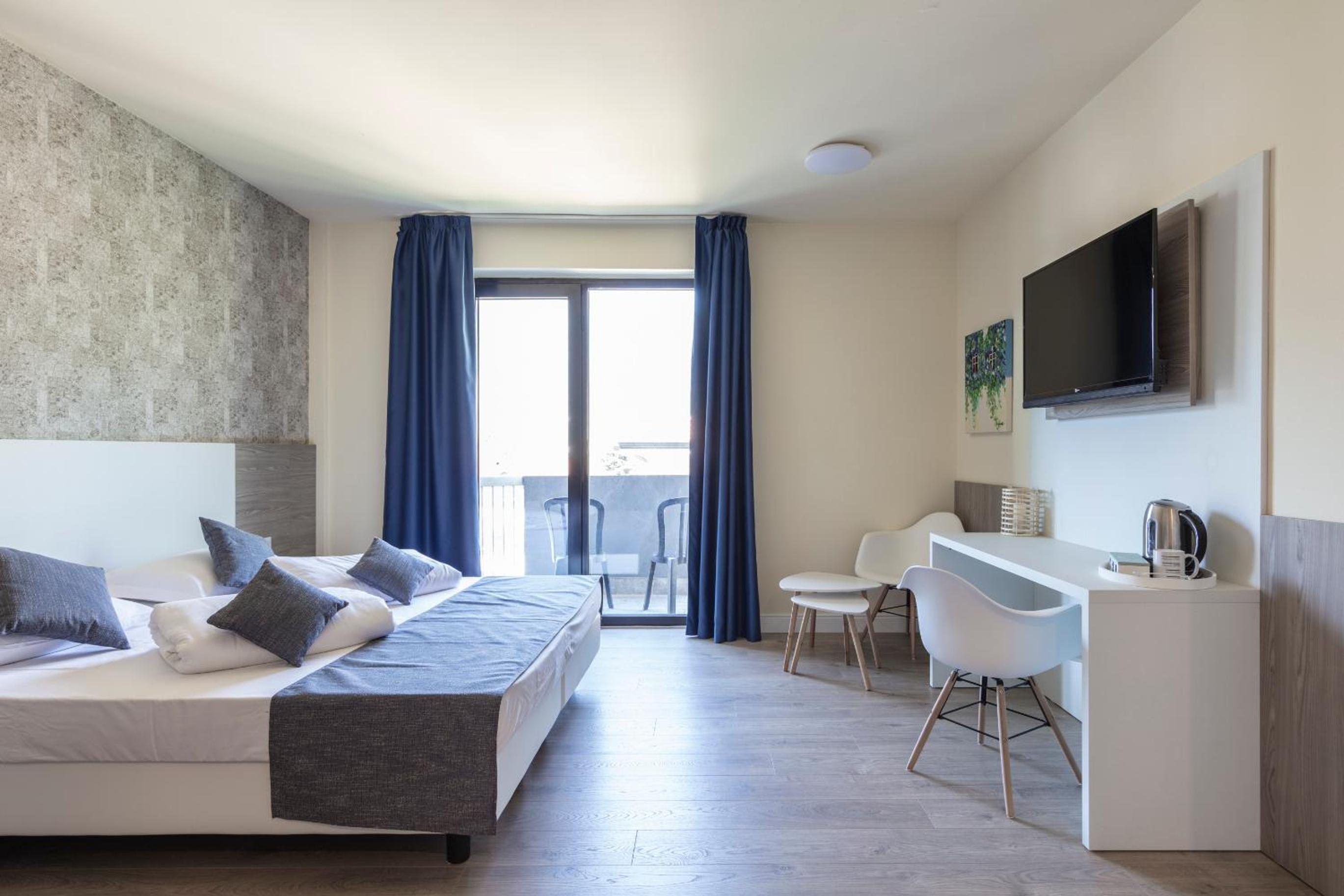 Superior Double Room - Photo 4