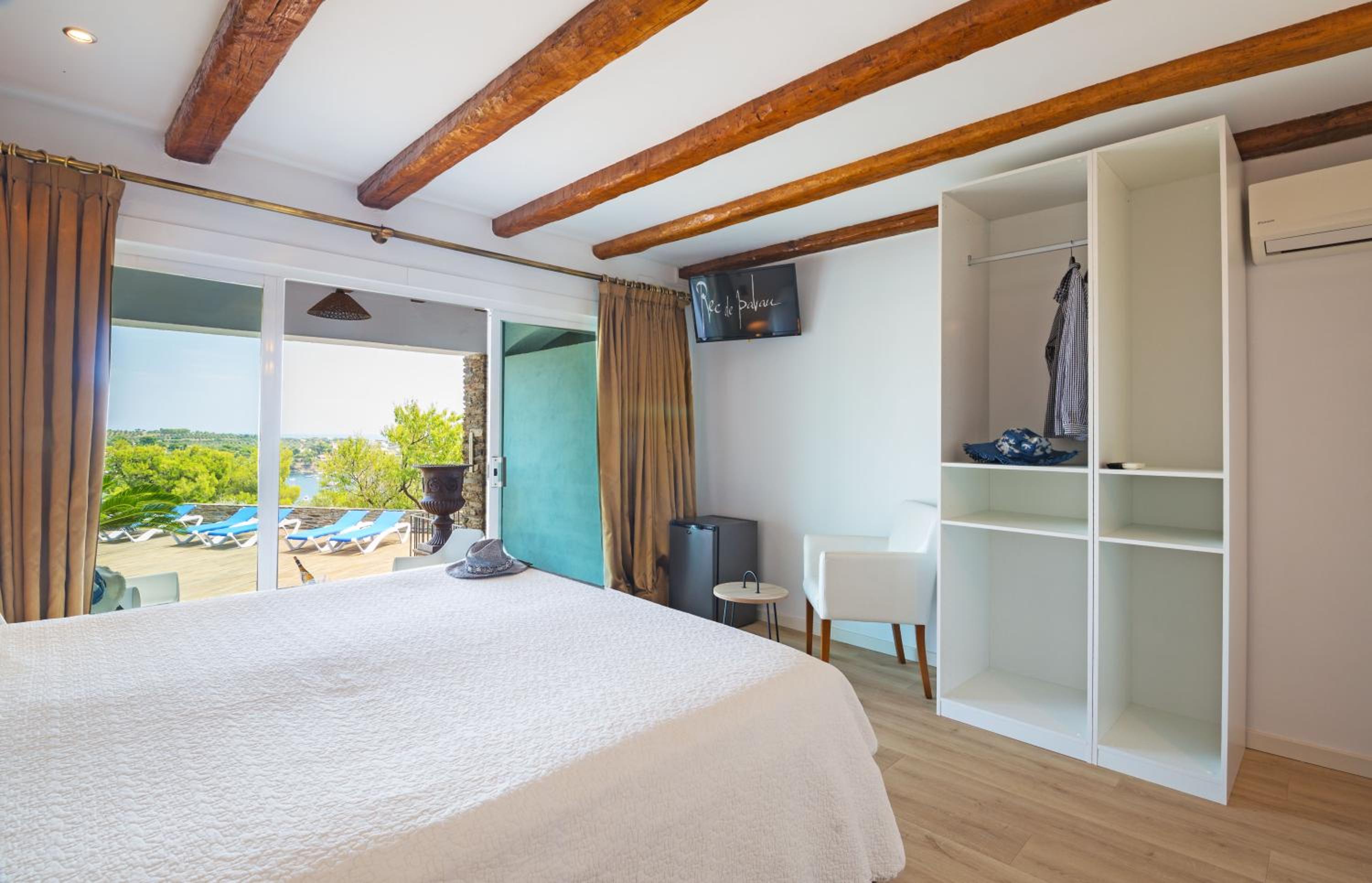 Suite Comfort con Terraza y Vista al Mar