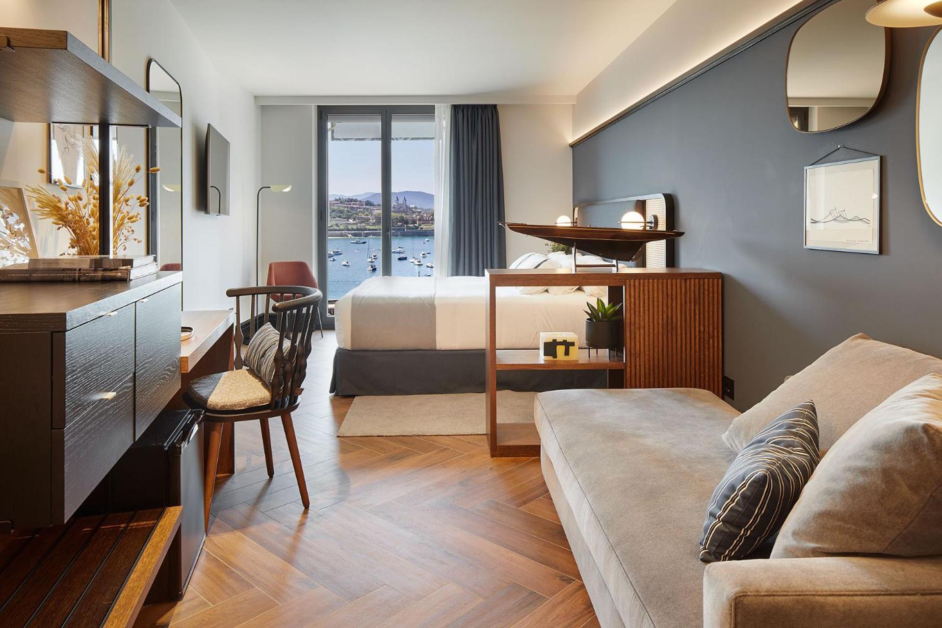 Premium double room with sea view