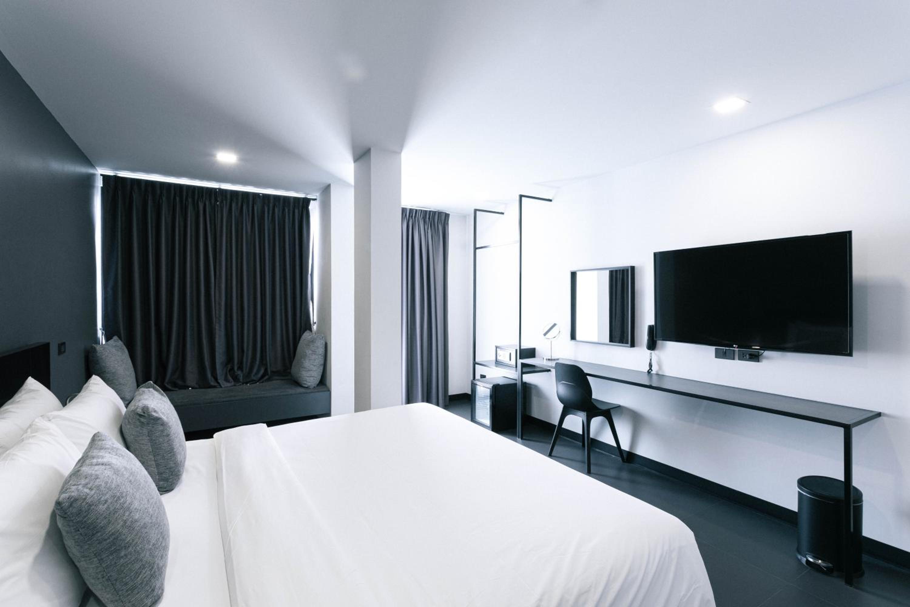 Standard Double Room - Photo 2