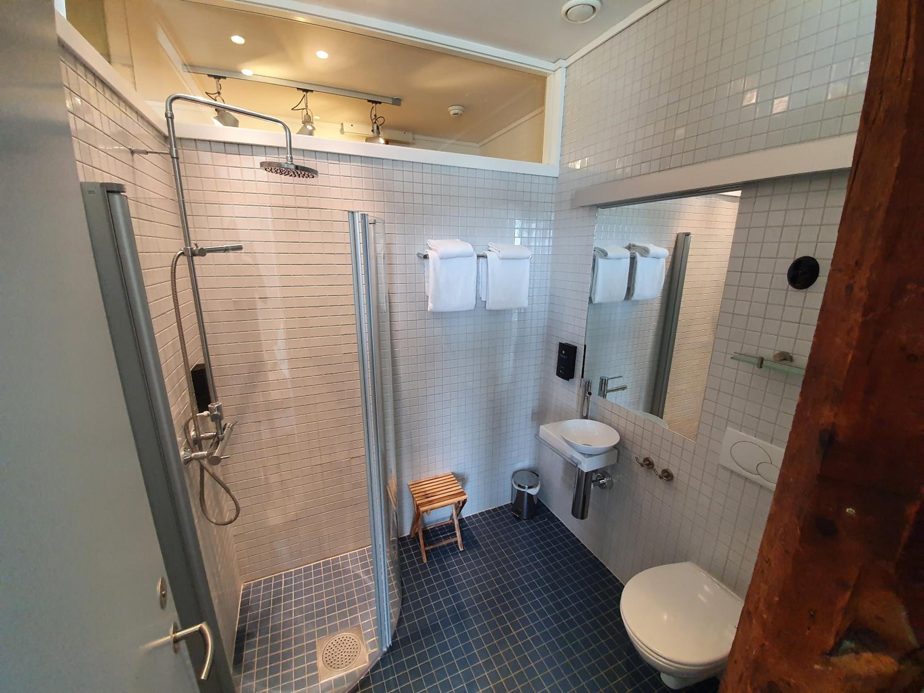 Triple Room - Photo 17
