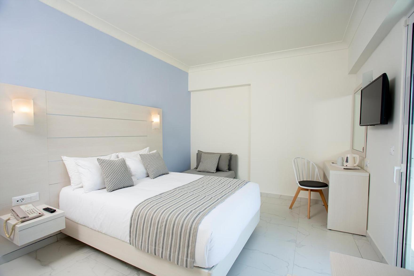 Standard Double or Twin Room - Photo 1