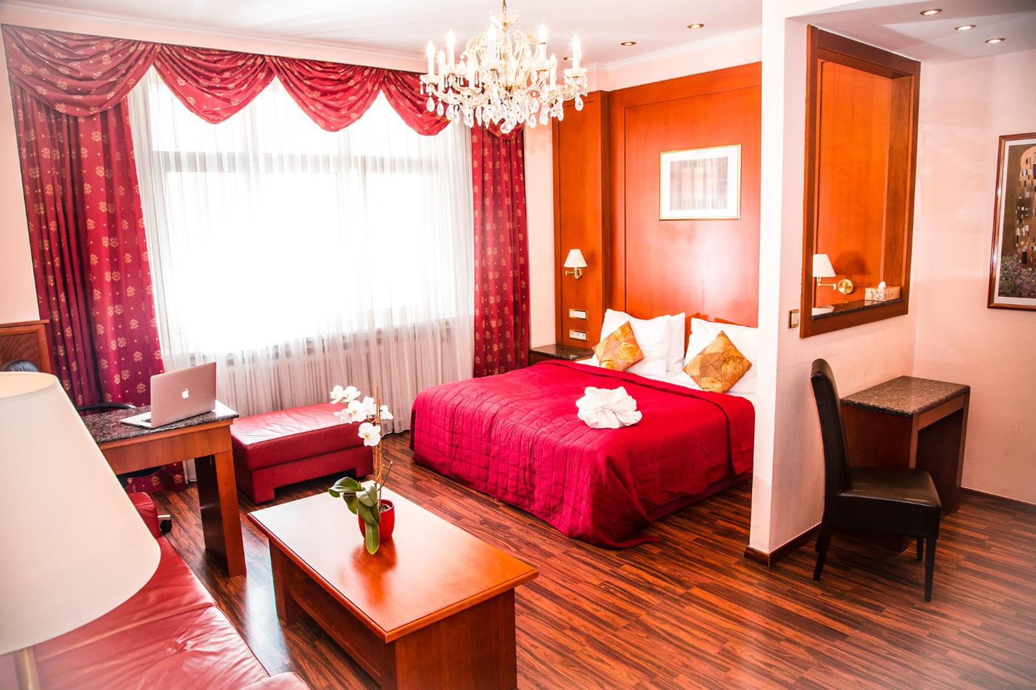 Junior Suite with Whilrpool