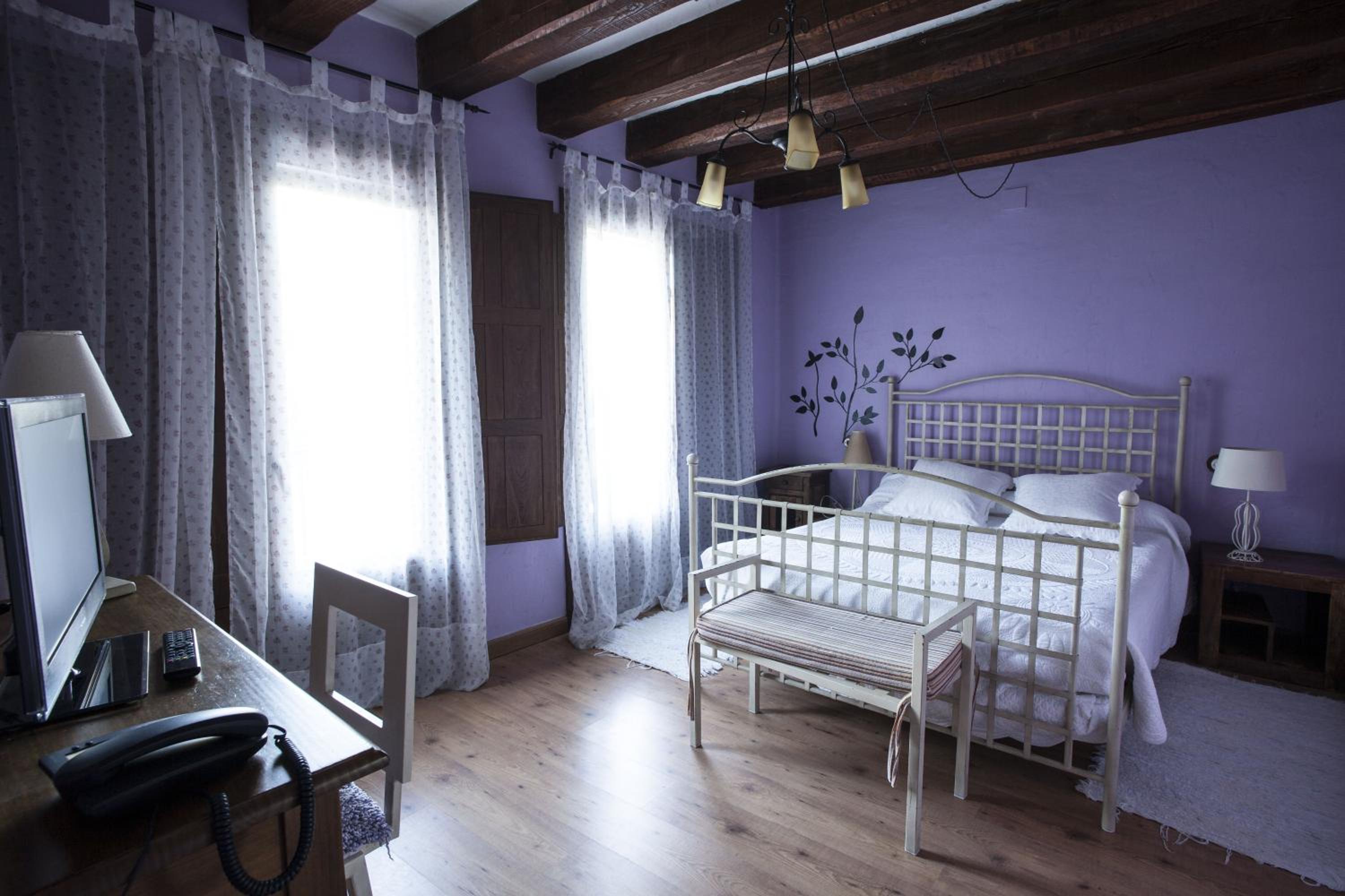 Deluxe Double Room with Balcony - Photo 2