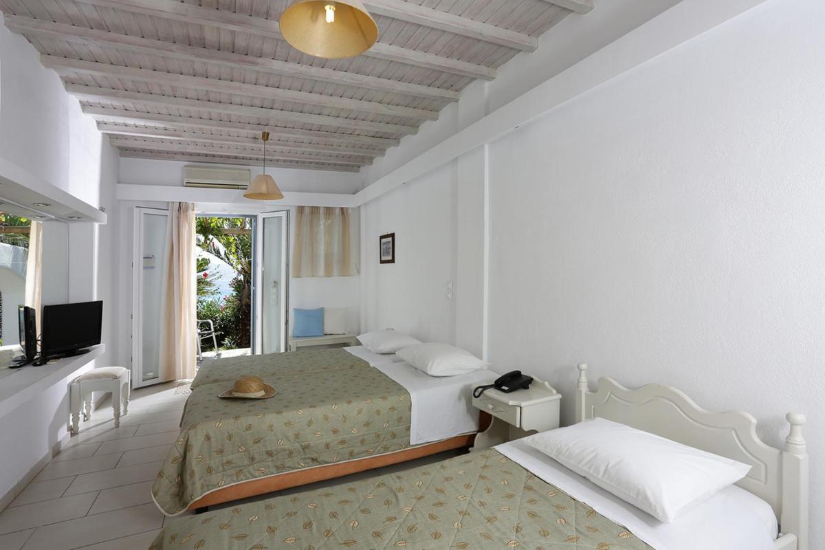 Double or Twin Room photo 2