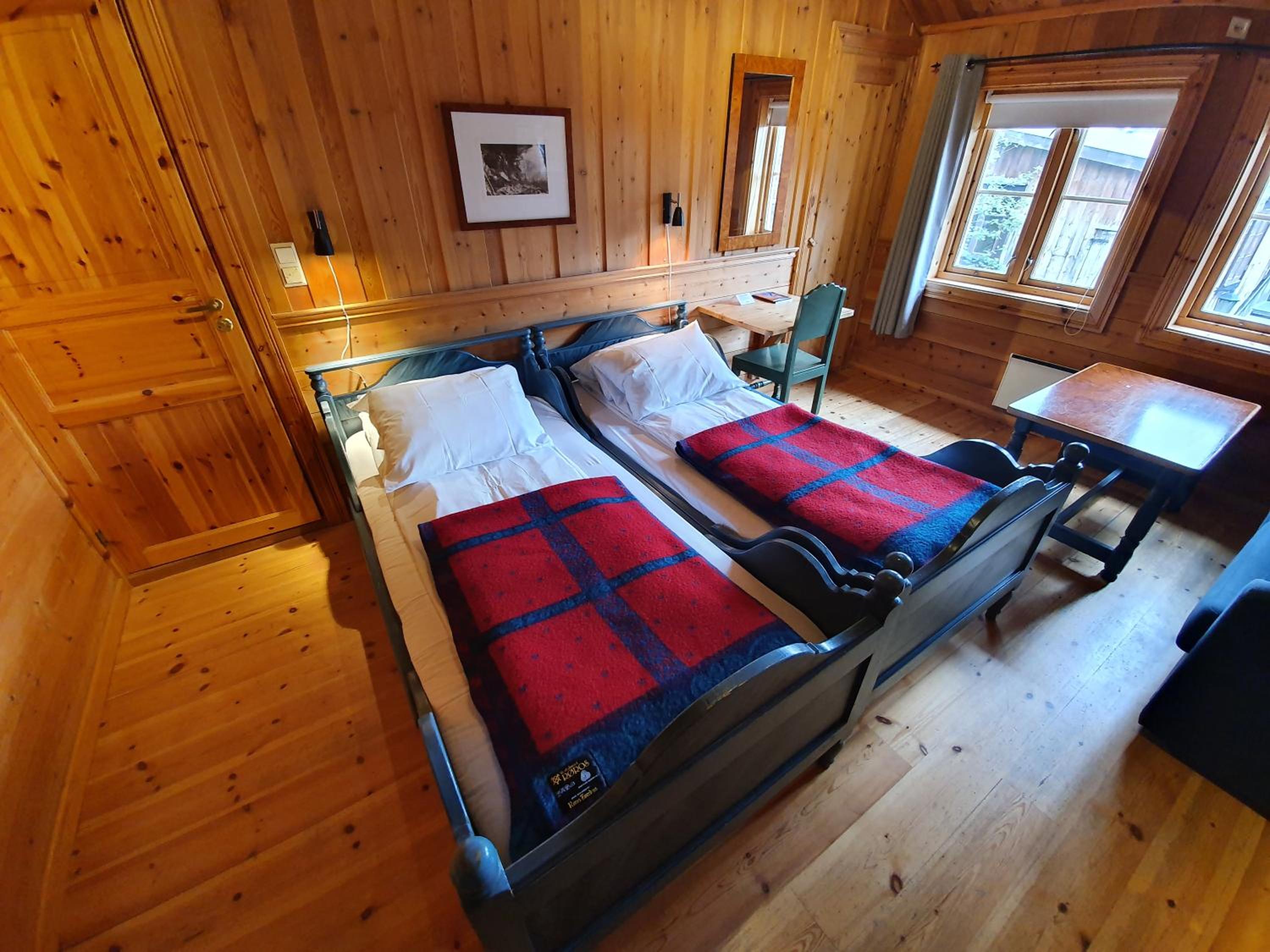 Standard Double or Twin Room - Photo 2