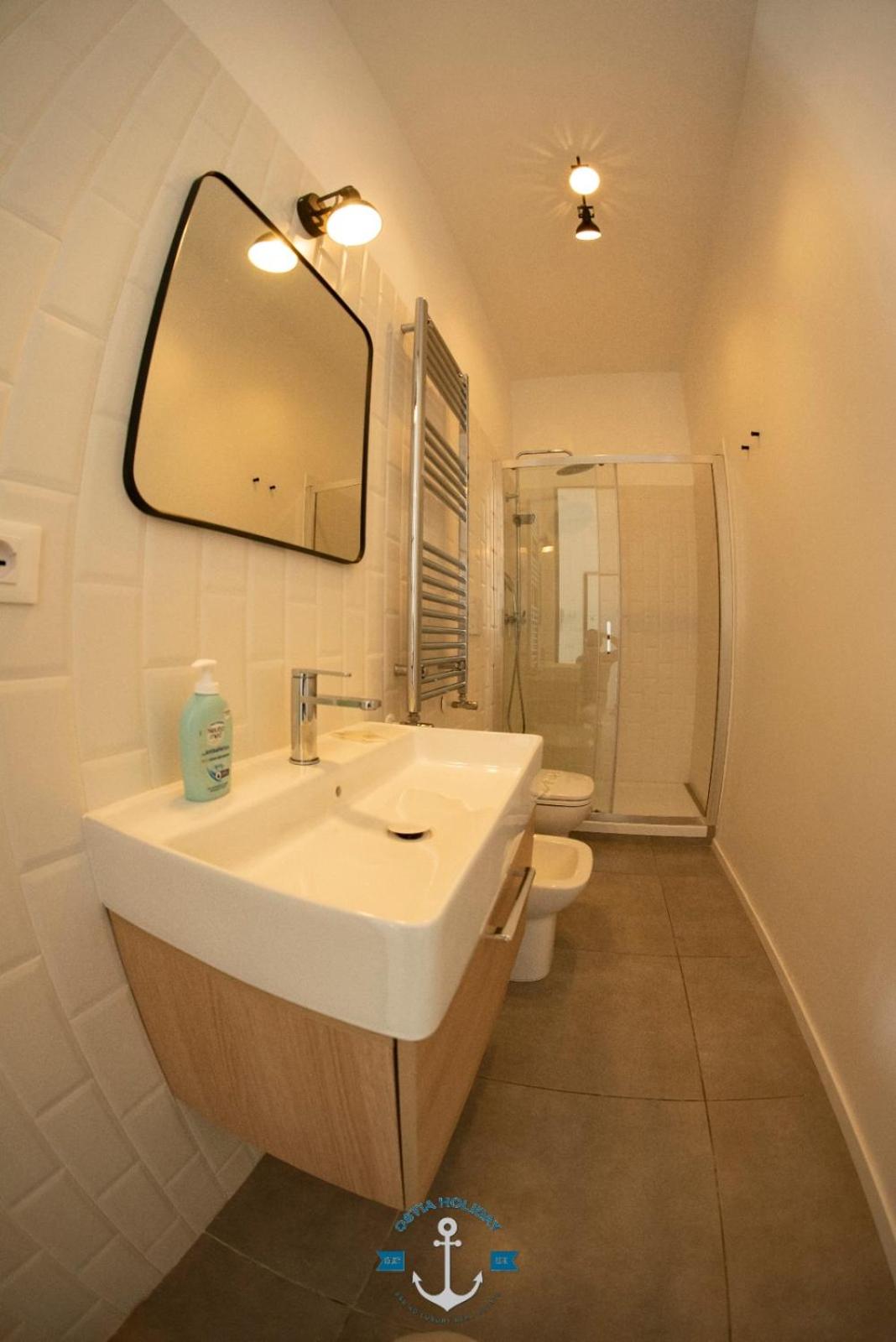 One-Bedroom Apartment - Photo 23