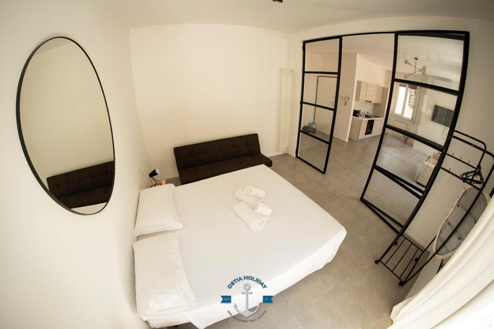One-Bedroom Apartment - Photo 13