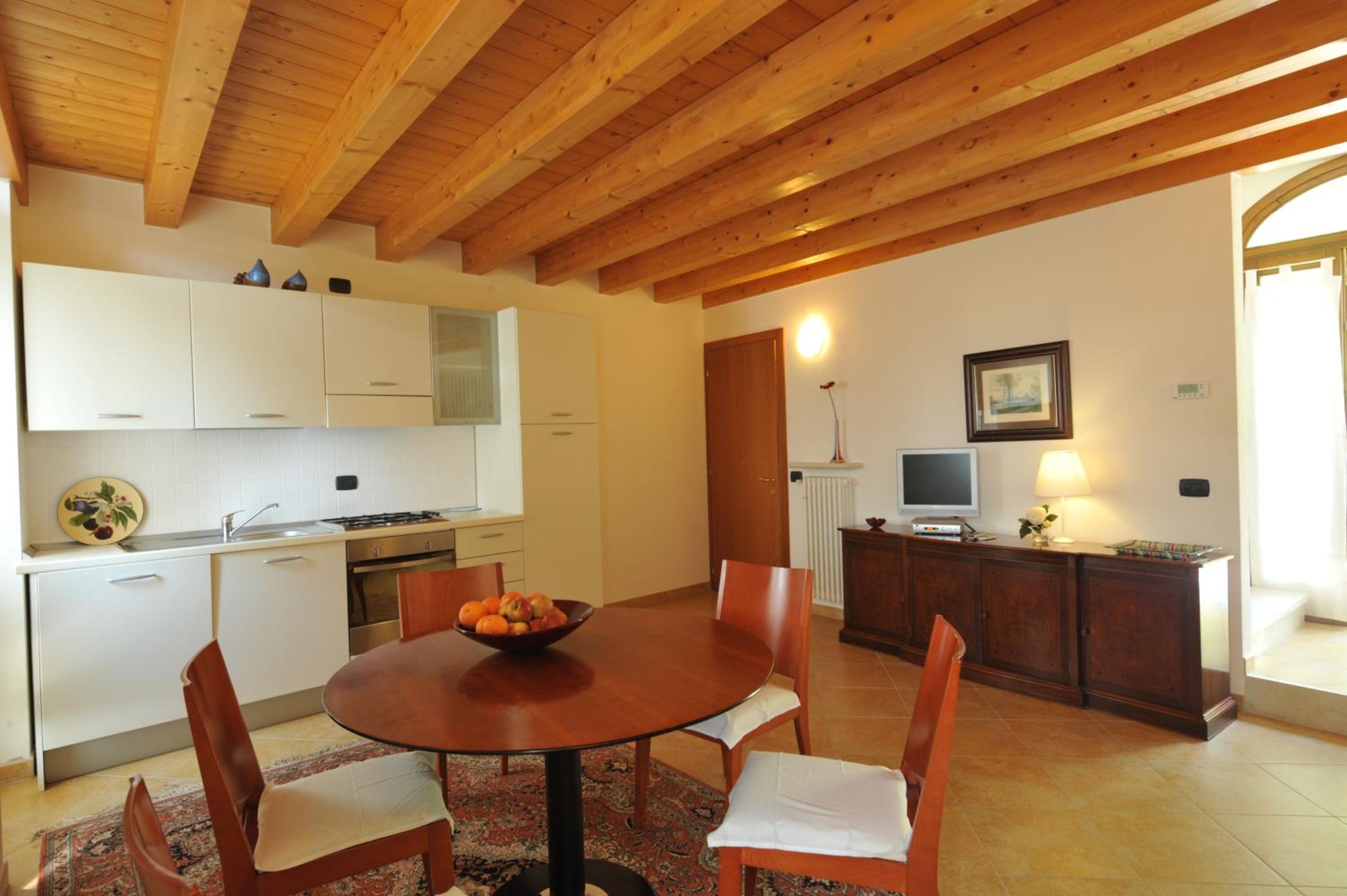 Two-Bedroom Apartment (5 Adults) photo 3