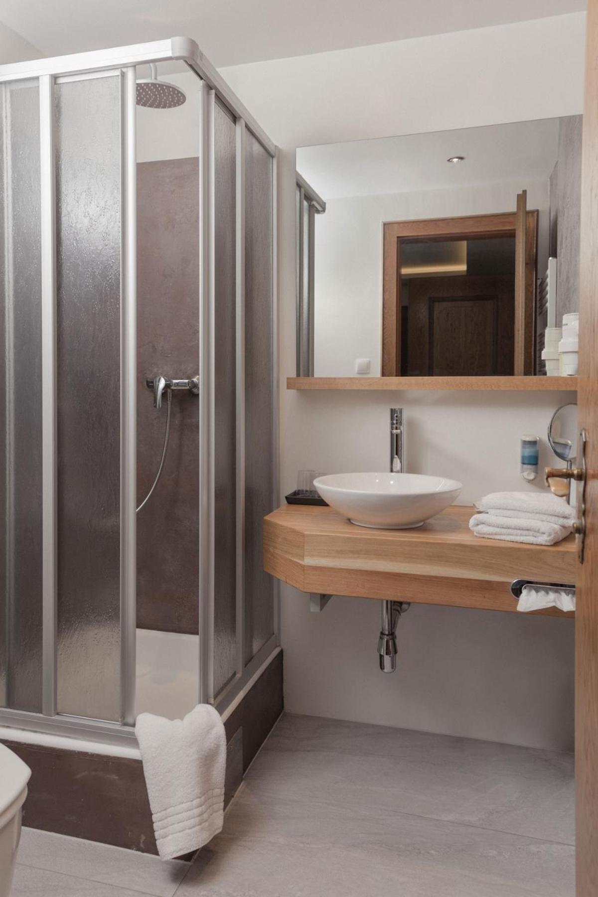 Single Room photo 3