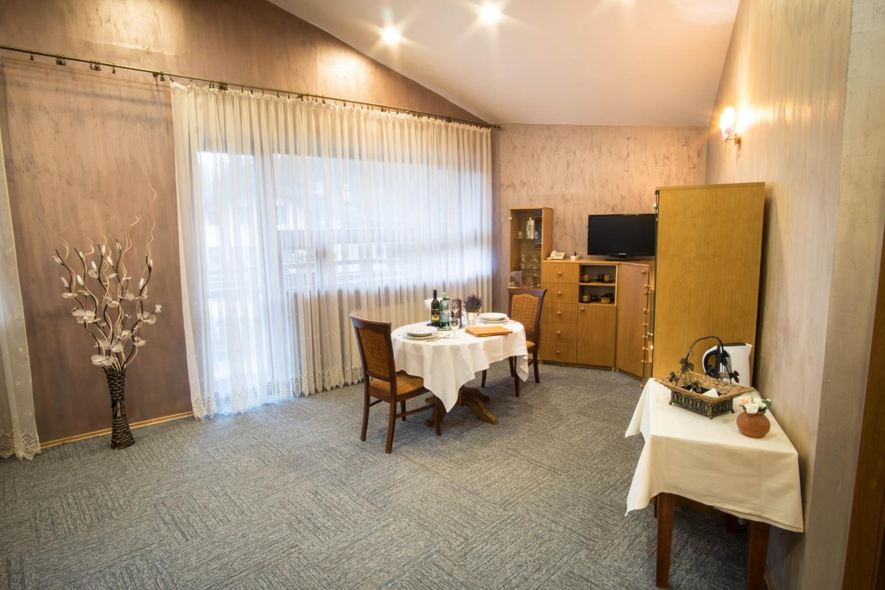 Deluxe Apartment - Photo 6
