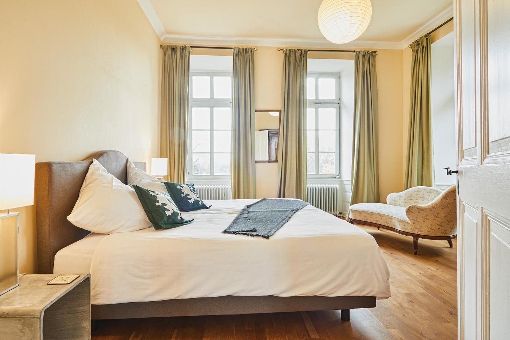 Deluxe Suite - Photo 1