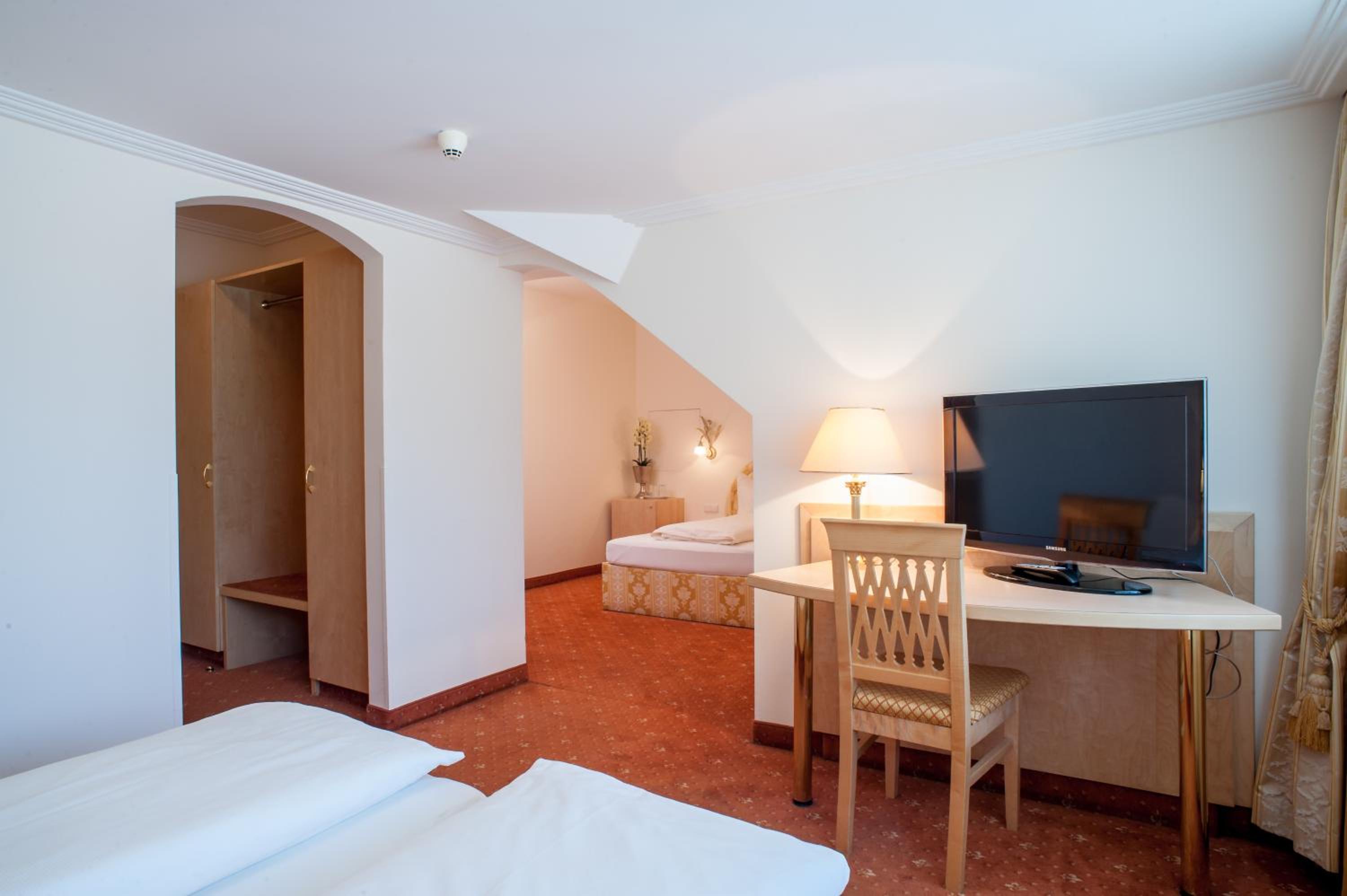 Standard Triple Room - Photo 1