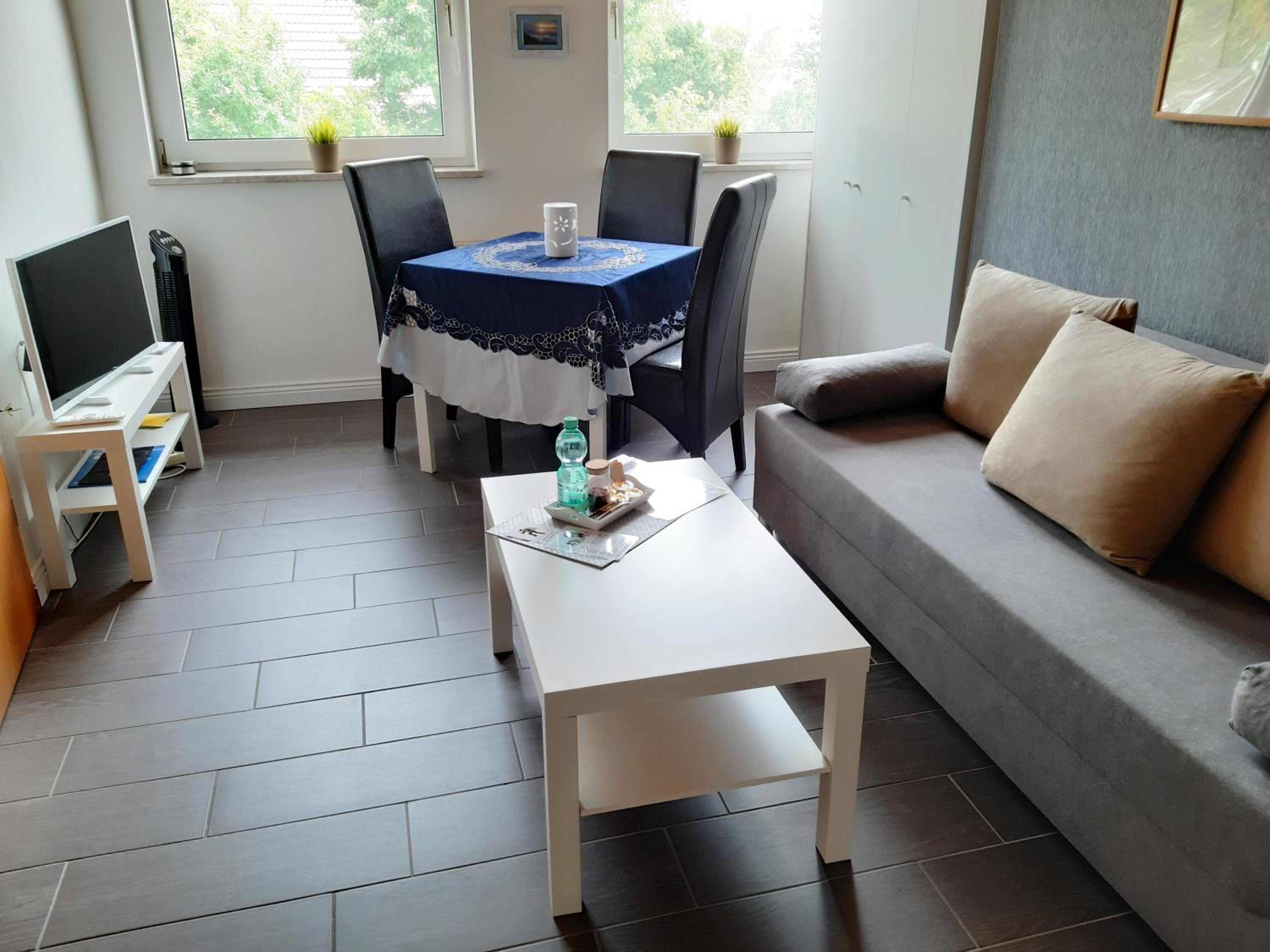 One-Bedroom Apartment - Photo 6
