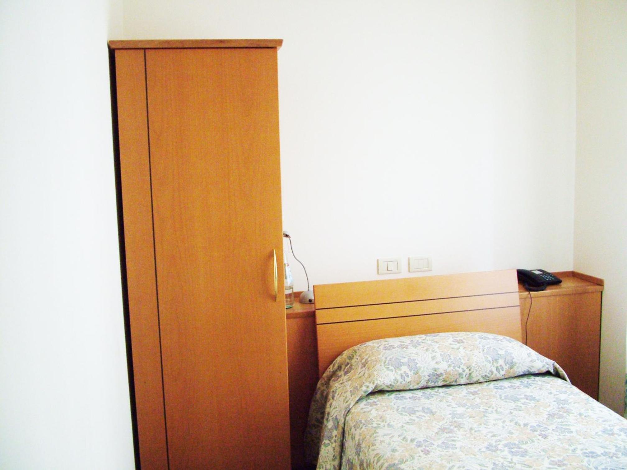 Single Room photo 1