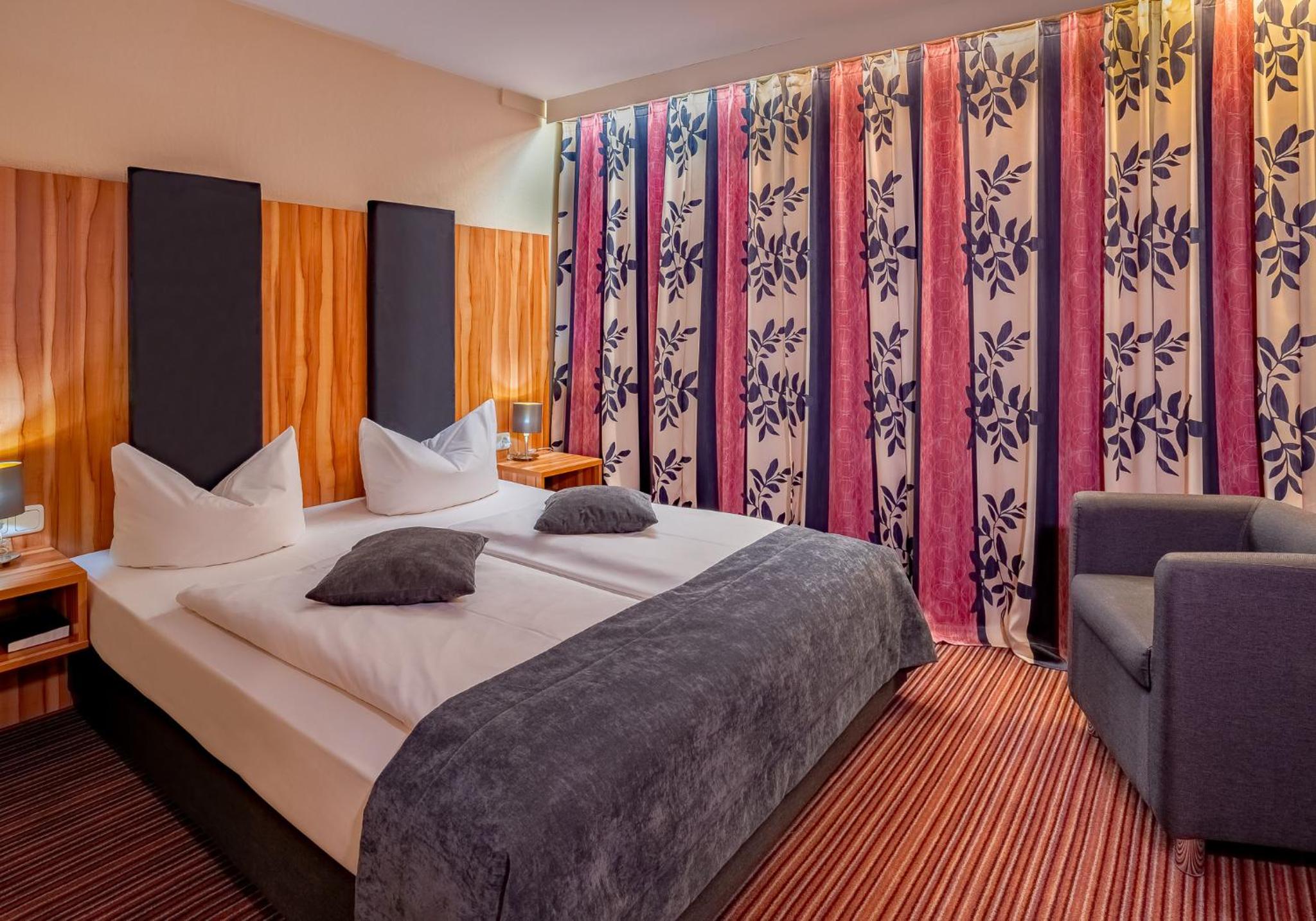 Double Room - Photo 5
