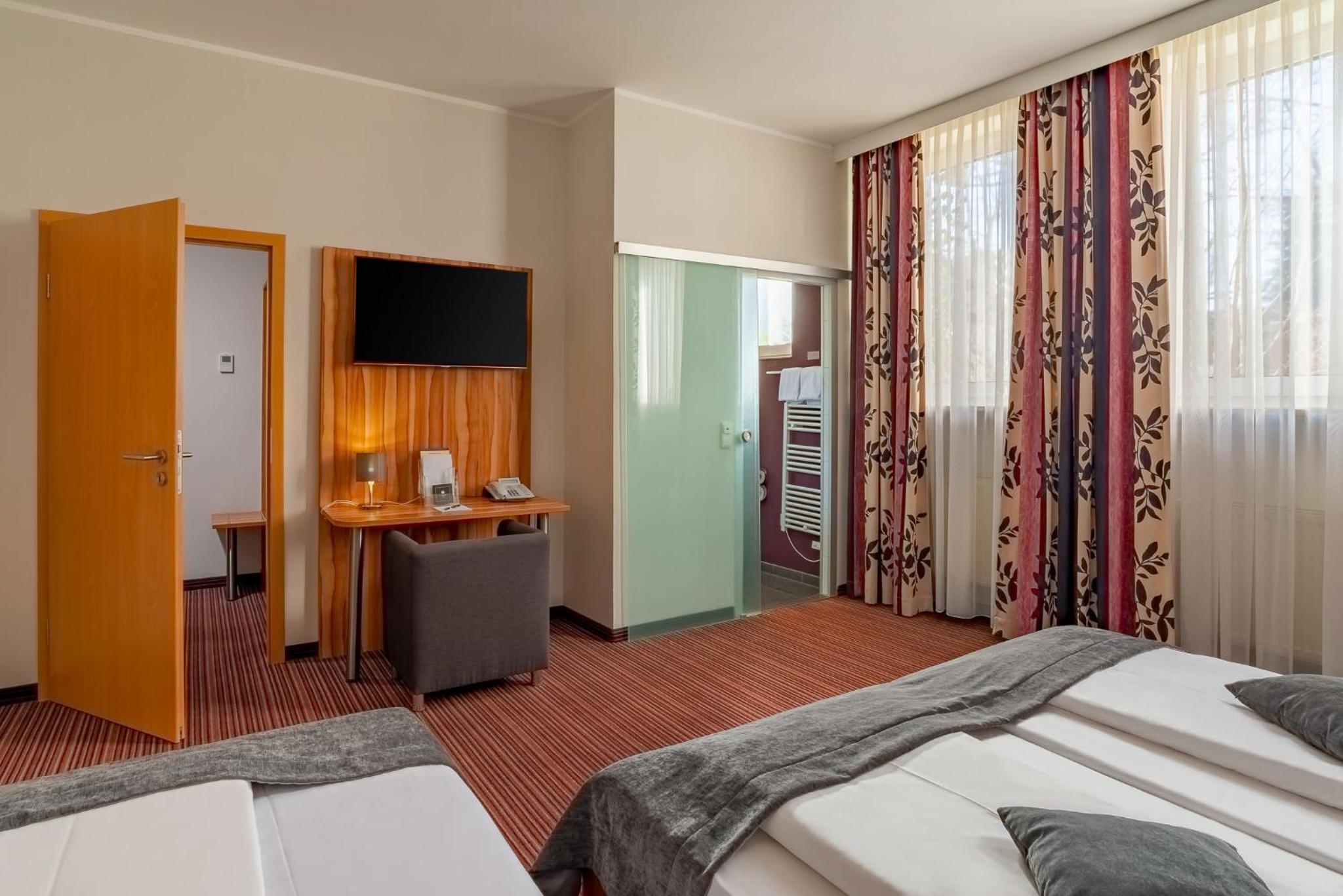 Triple Room - Photo 2