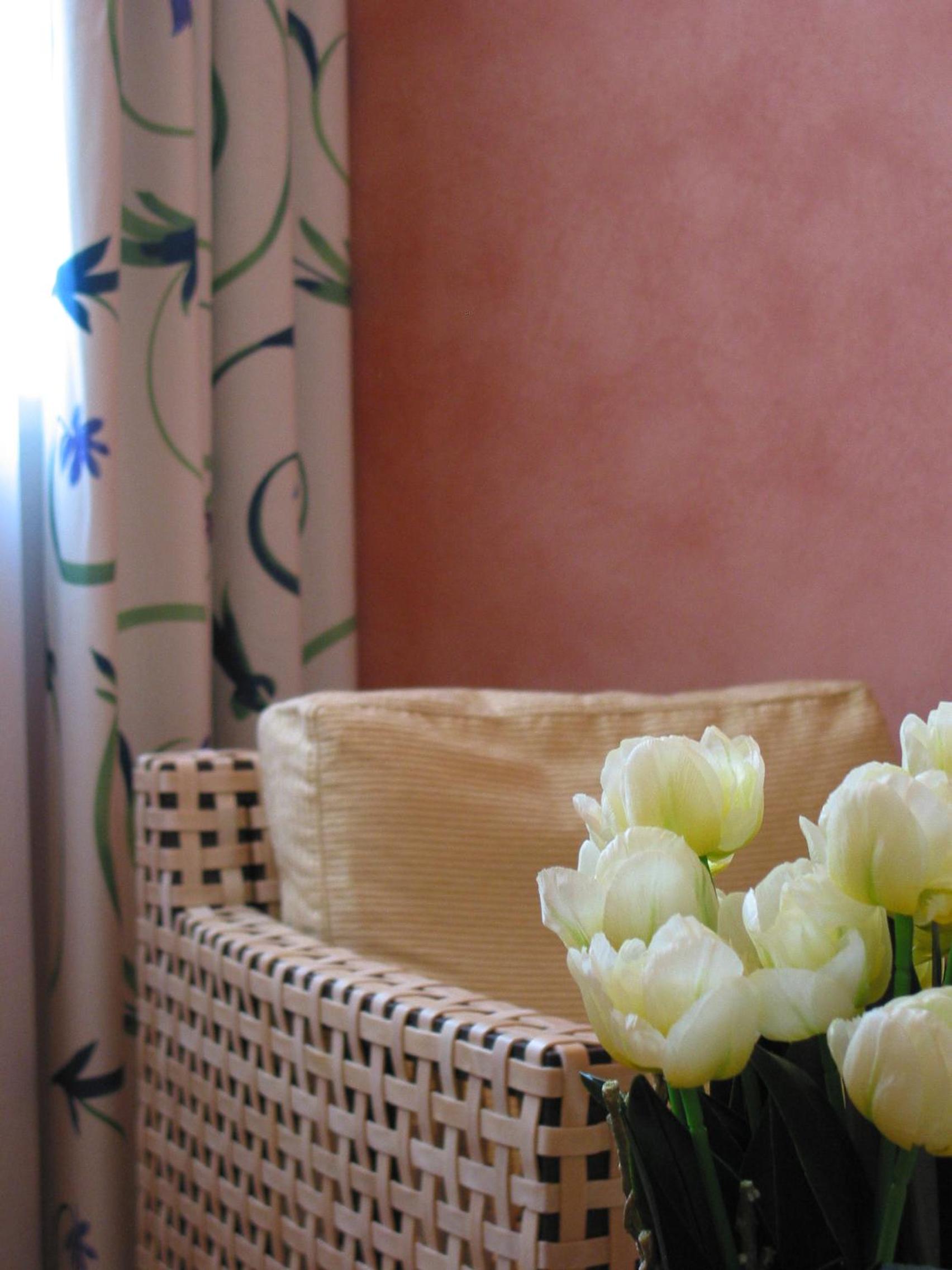 Classic Double or Twin Room with Garden View - Photo 4