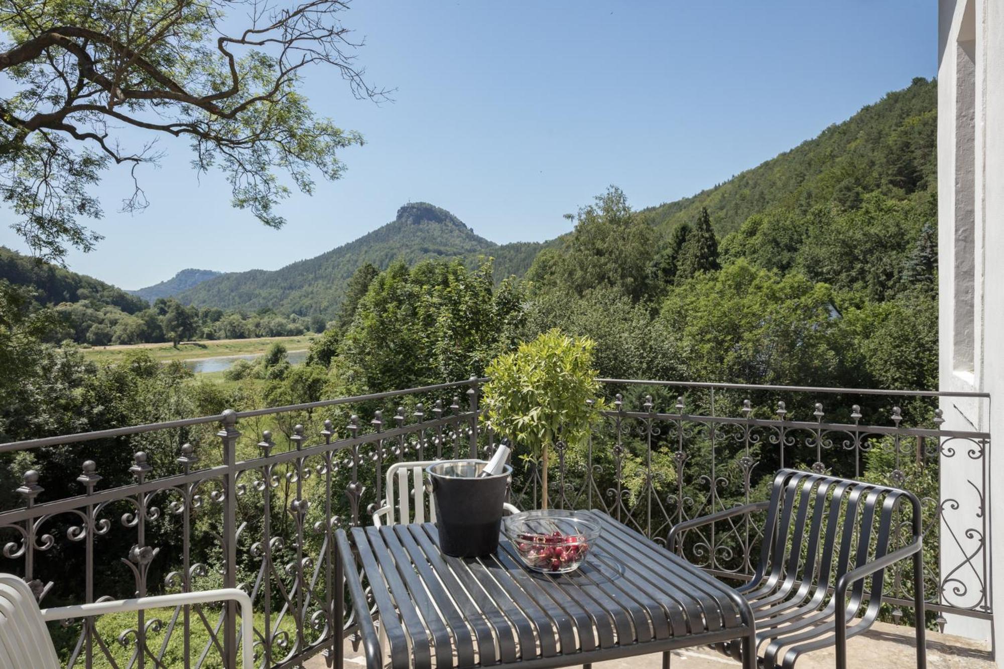 Suite with Balcony photo 2