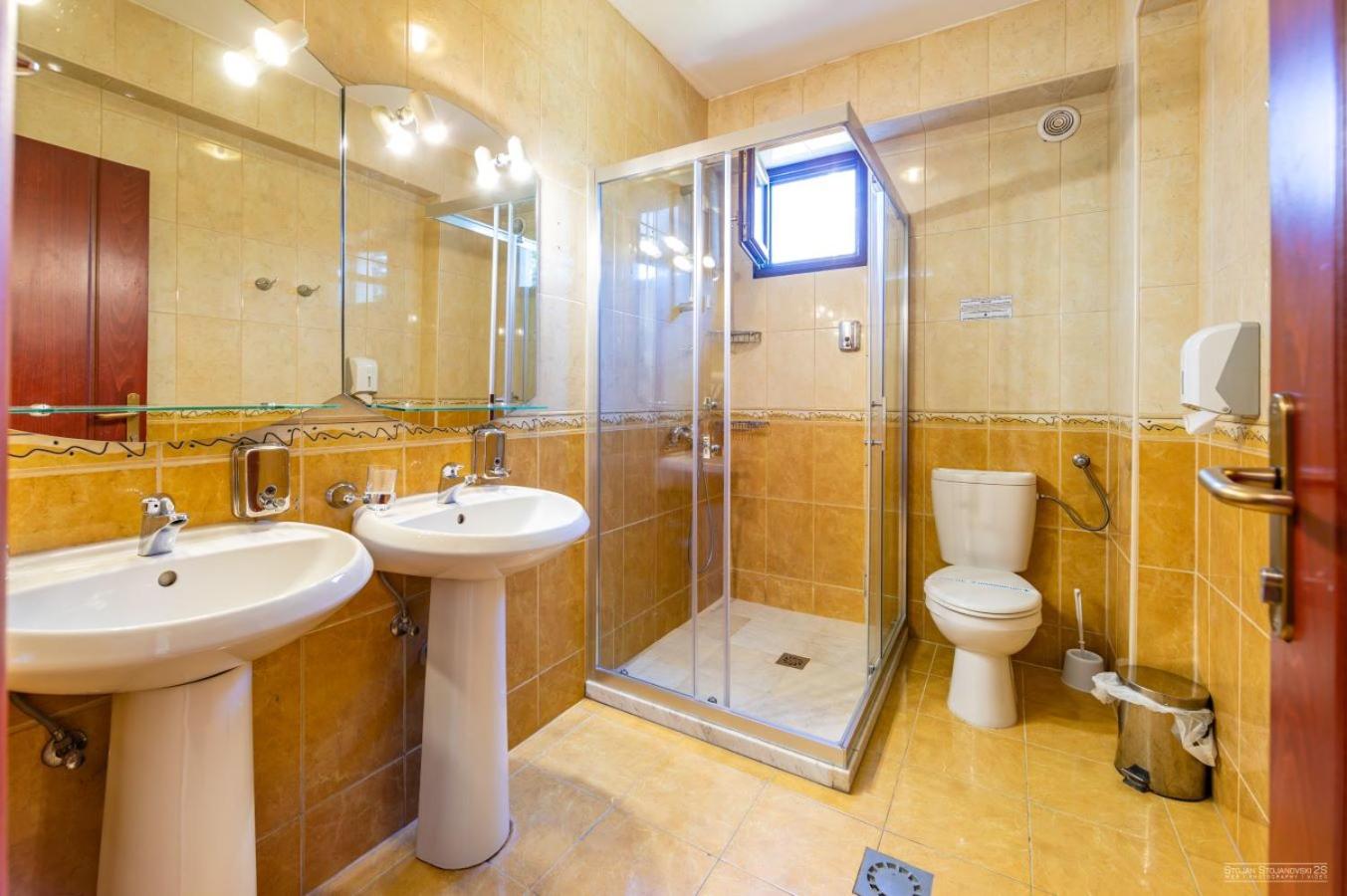 Triple Room with Lake View photo 3