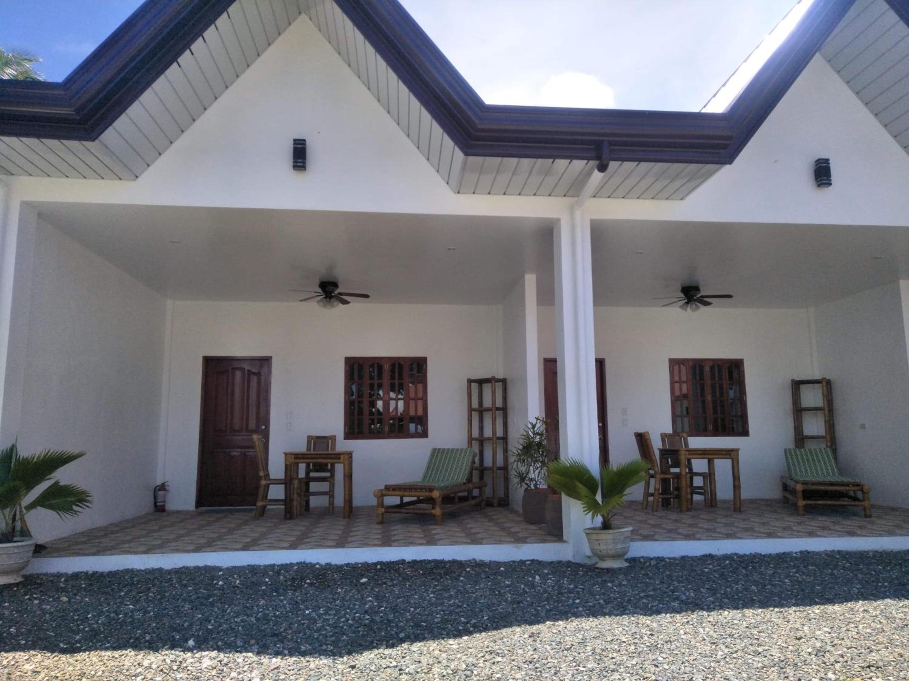 Deluxe Sea View Room with Balcony photo 1