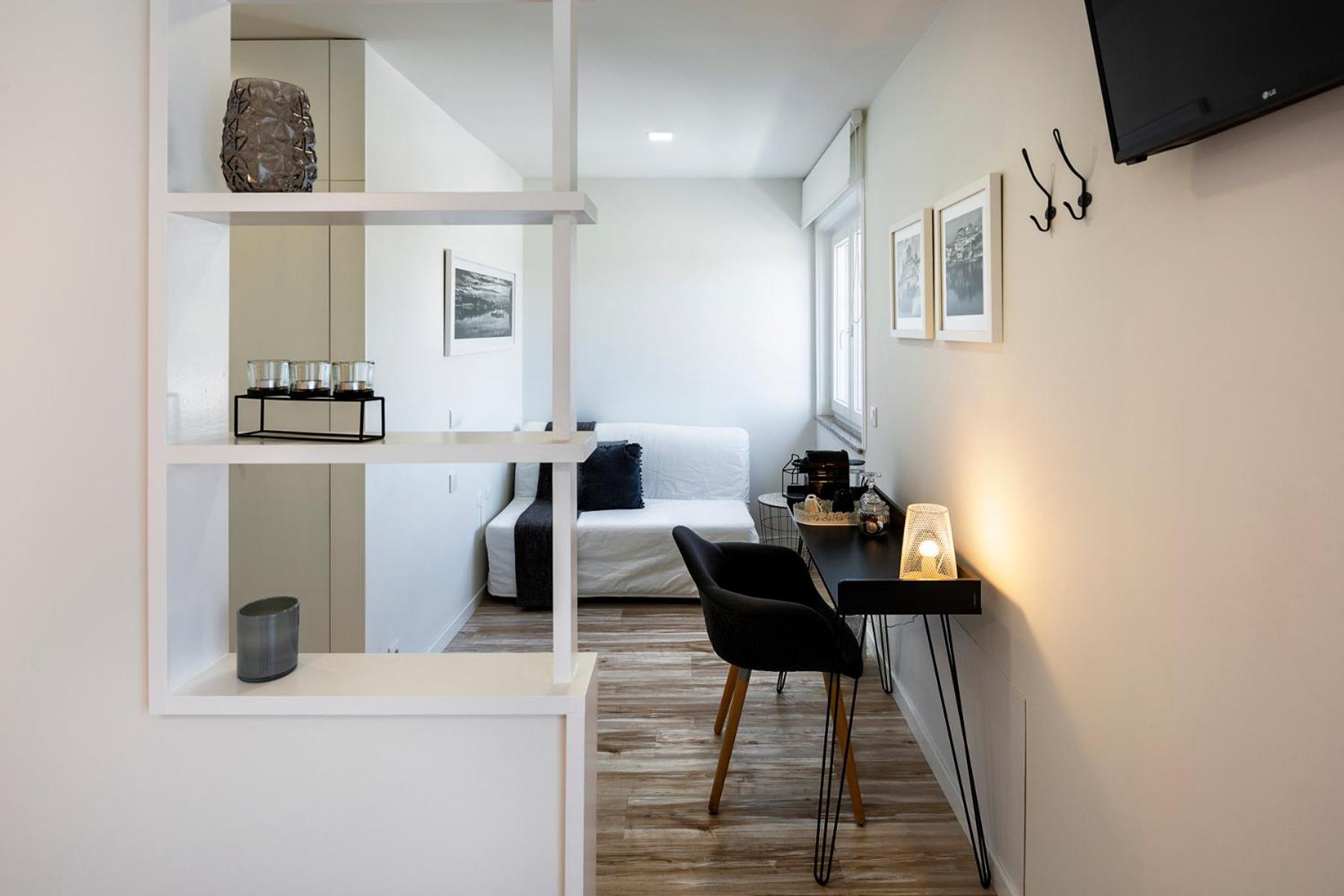 Standard Suite - Photo 2