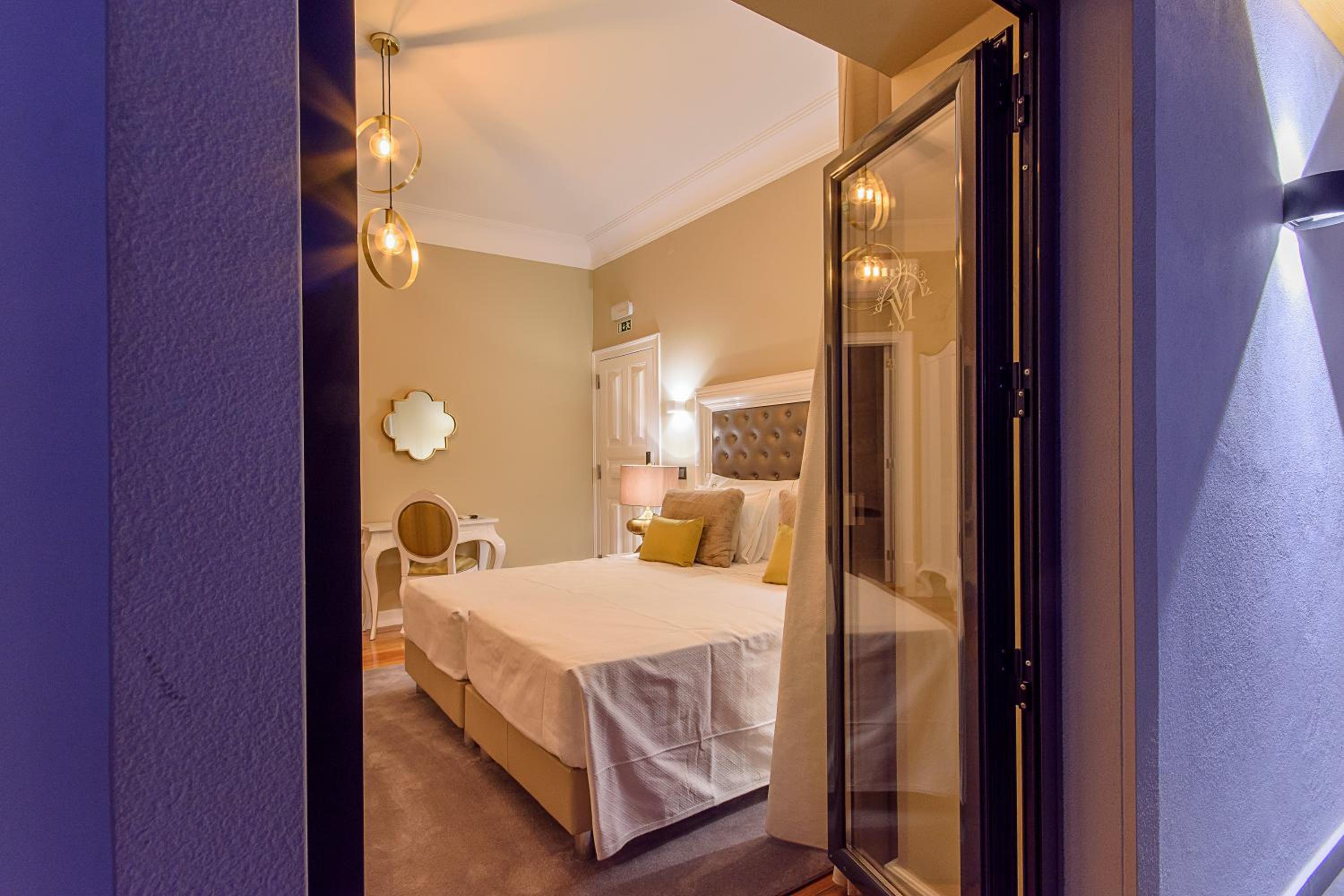 Suite - Photo 3
