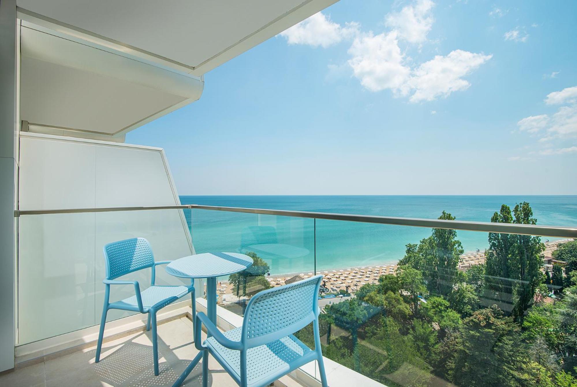 Double Room with Sea View photo 2