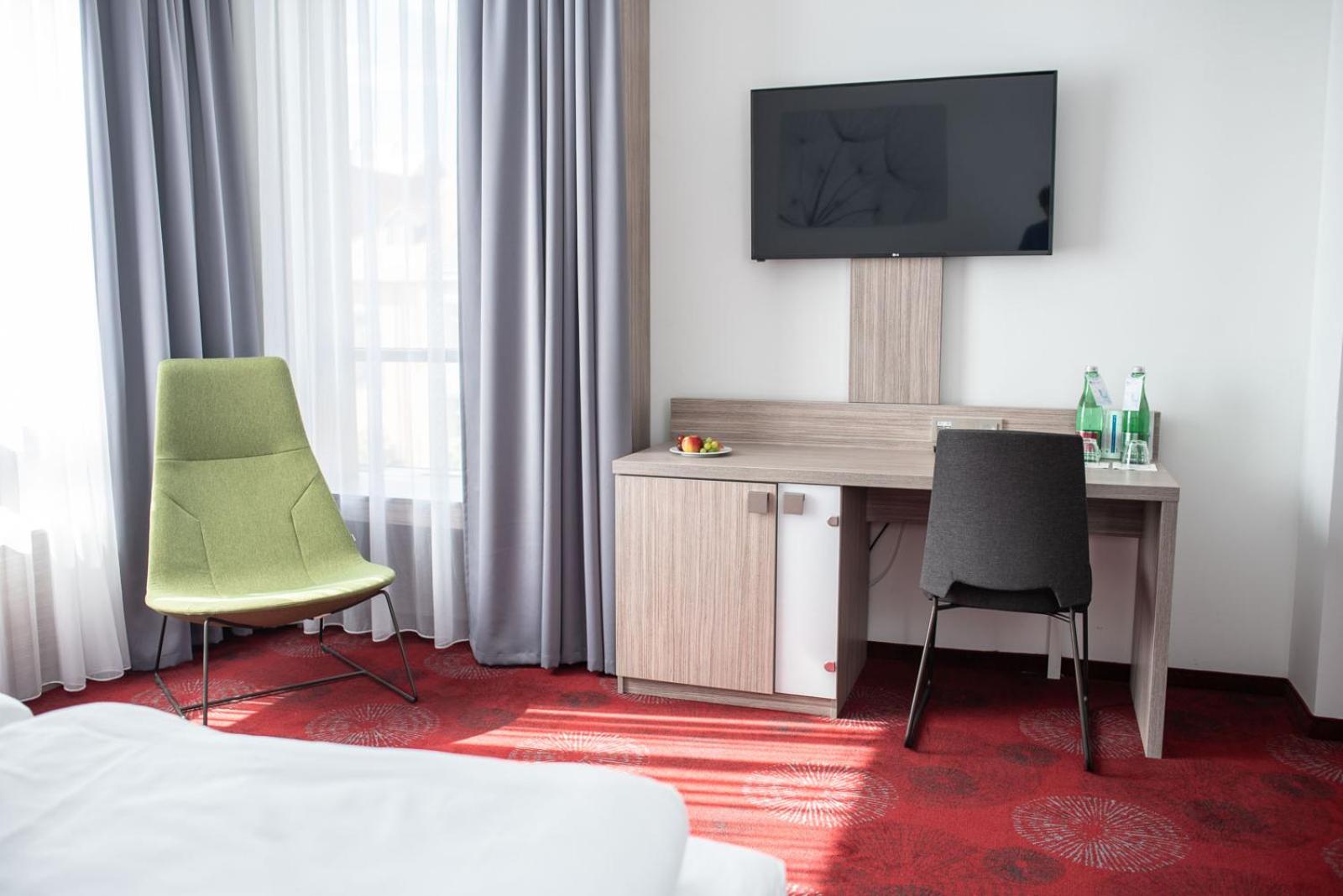 Double or Twin Room - Photo 5