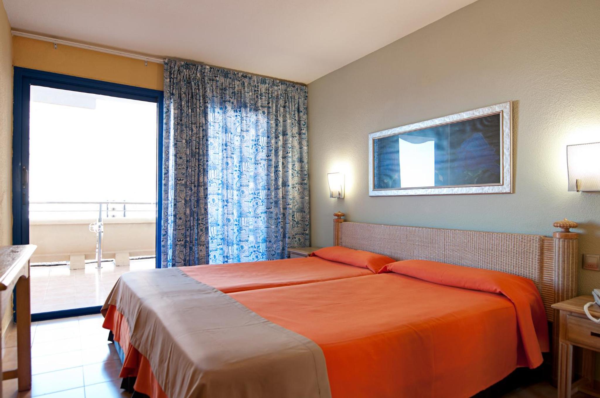 Family Room with Garden View & Aquapark  (2 Adults + 1 Child) photo 2