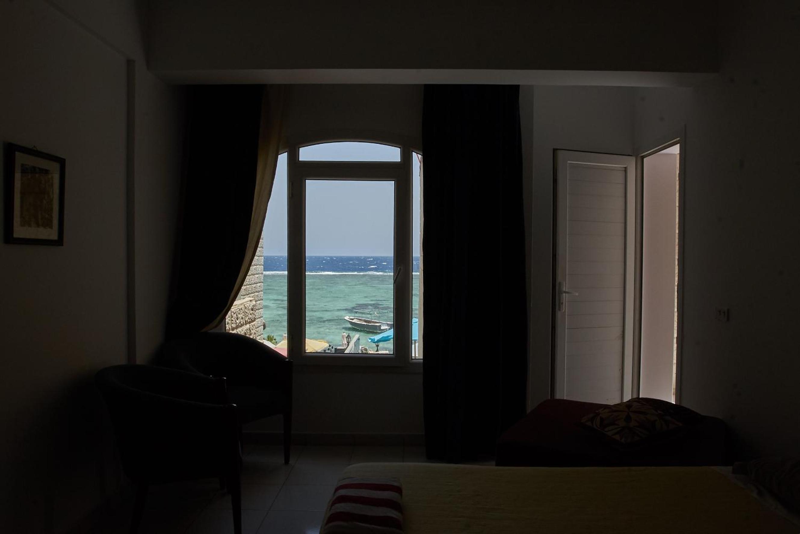 Deluxe Double Room with Sea View photo 2