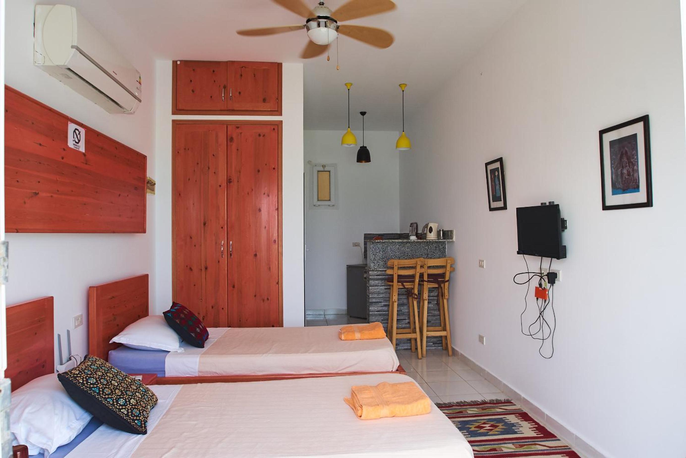 Deluxe Triple Room photo 1