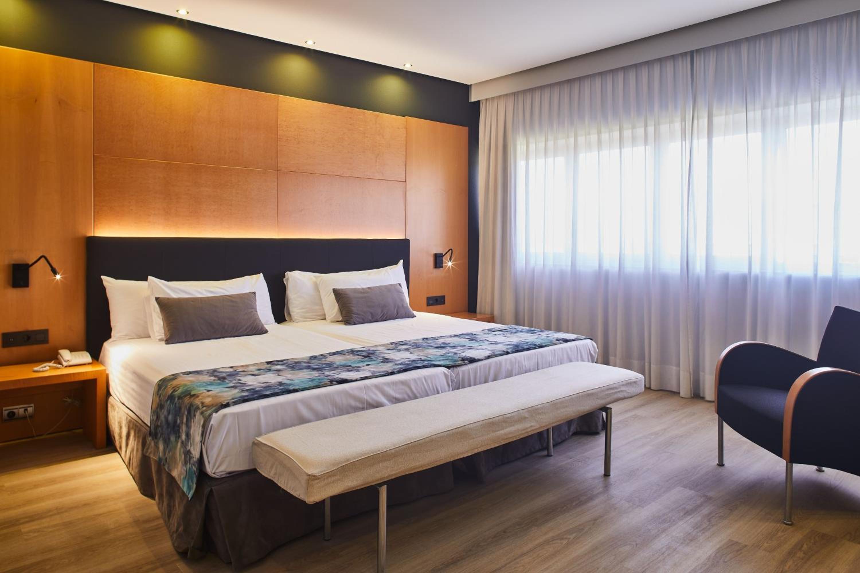 Superior Double Or Twin Room - Photo 1