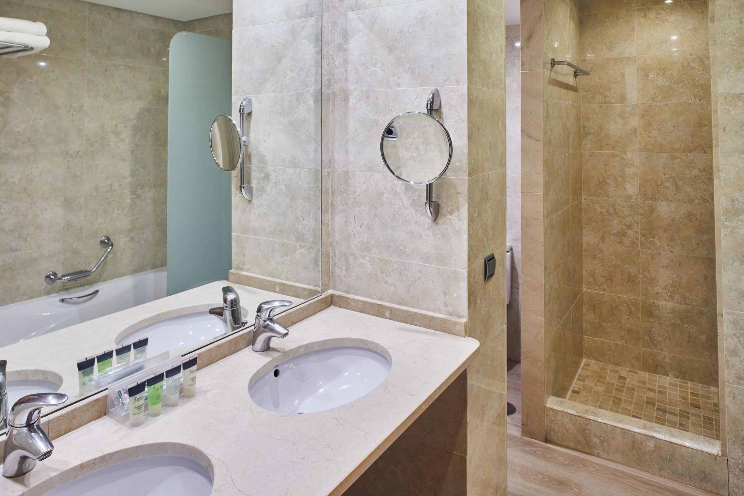 Junior Suite - Photo 5