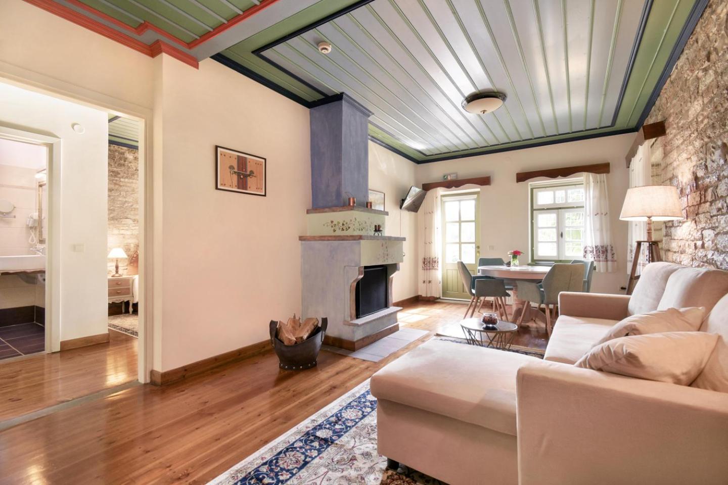 Superior Suite - Photo 1