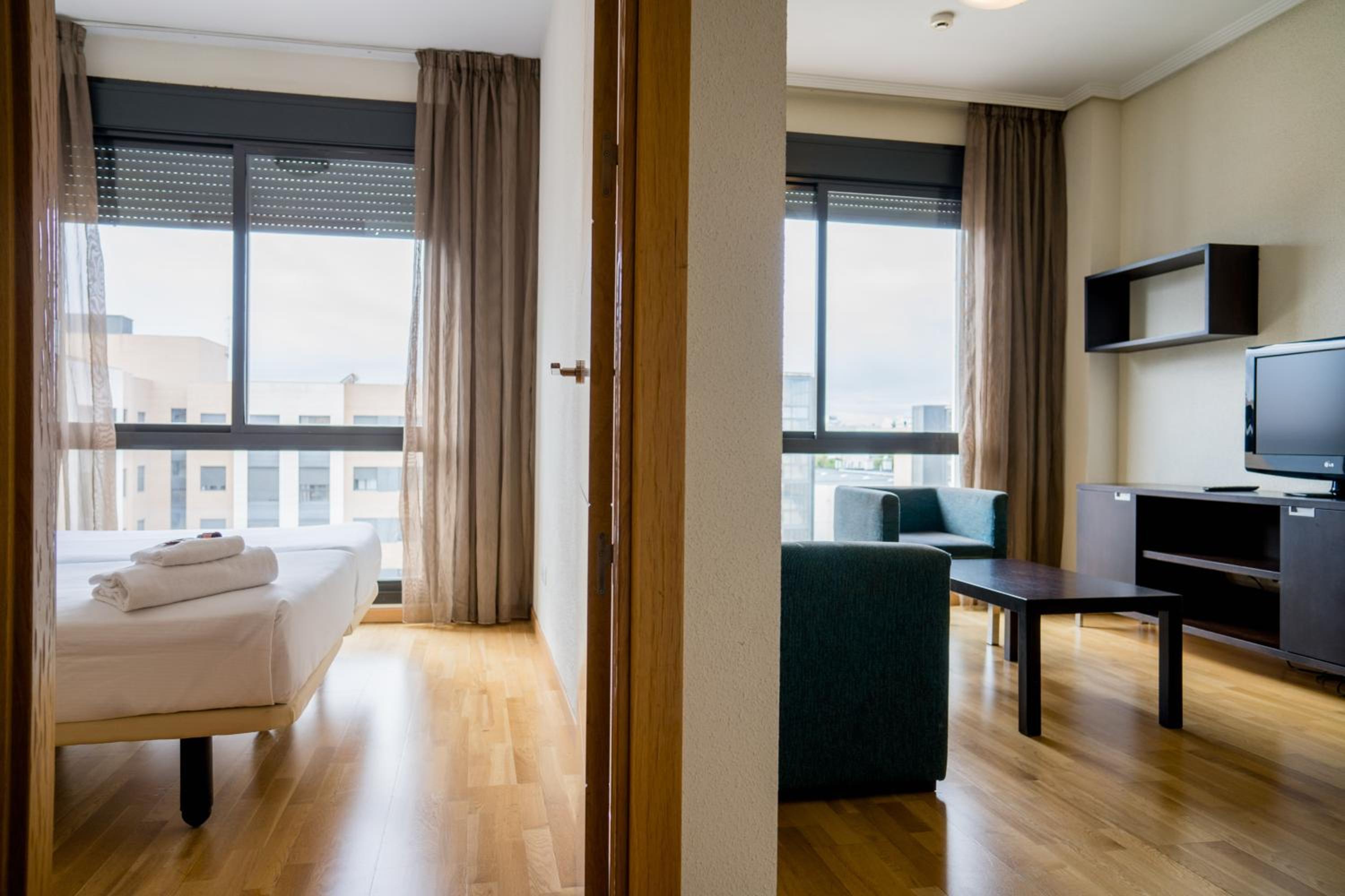 Family Suite (4 Adults) - Photo 1