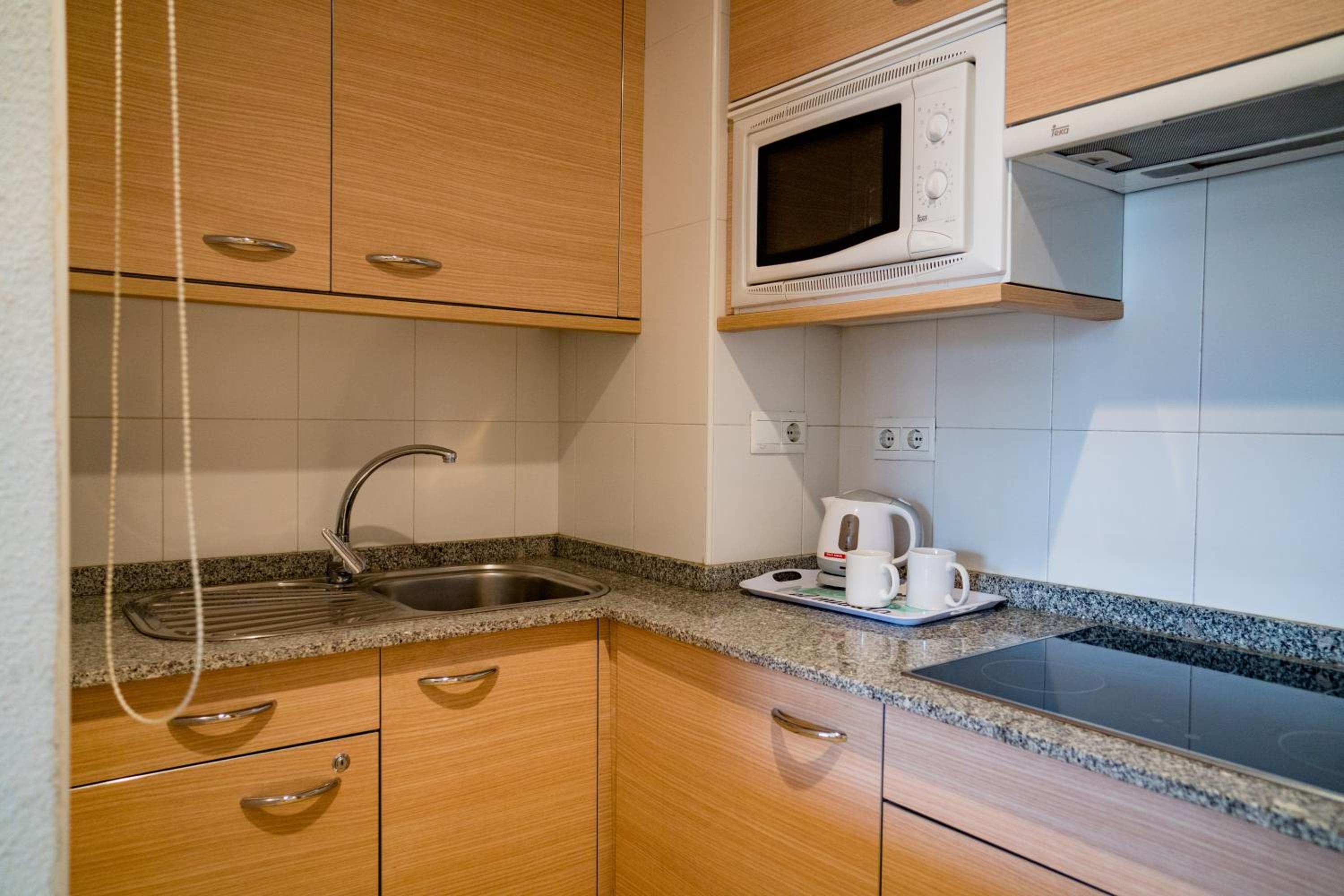One-Bedroom Apartment (2 Adults) - Photo 4
