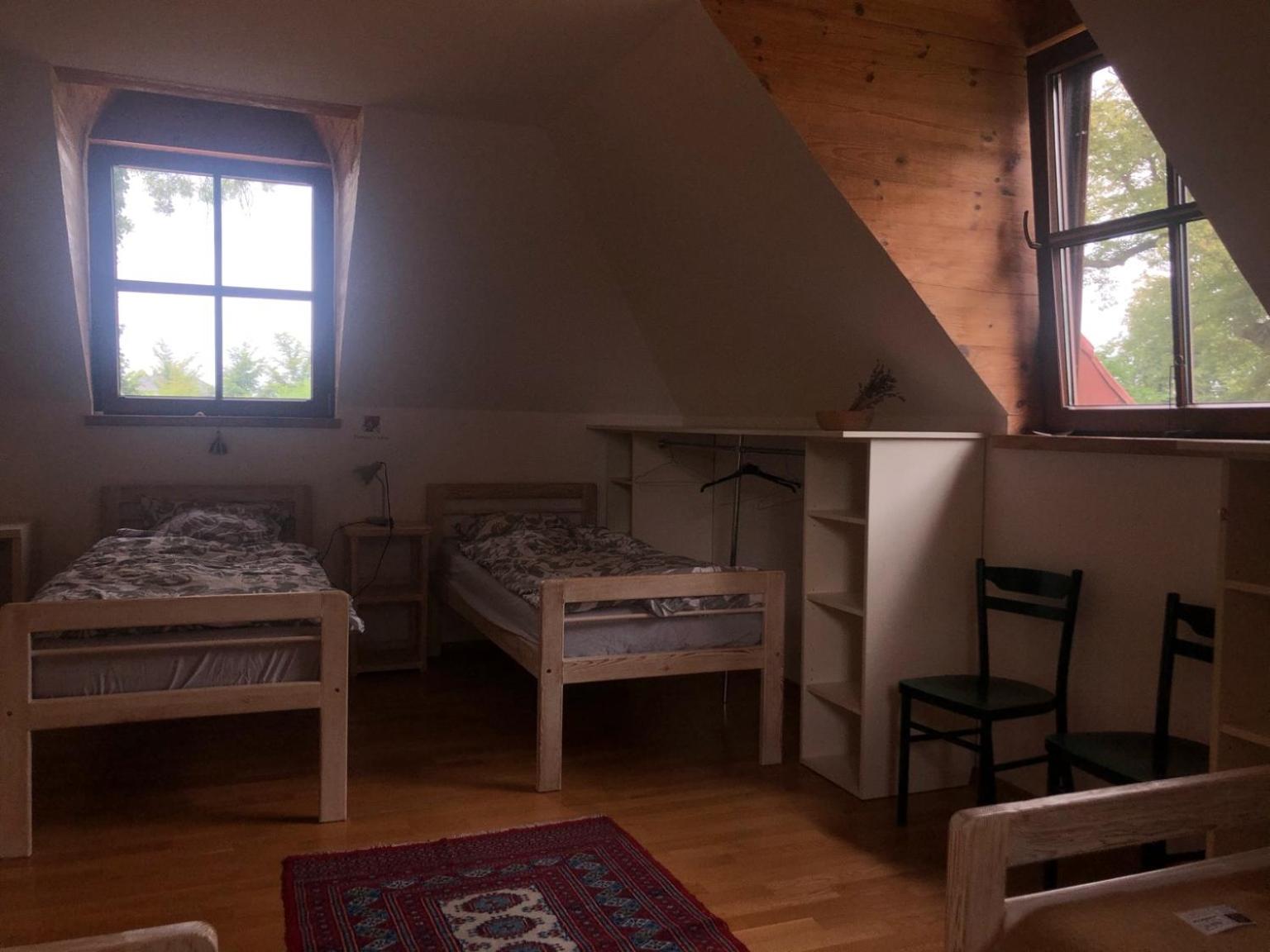 Quadruple Room with Bathroom - Photo 2