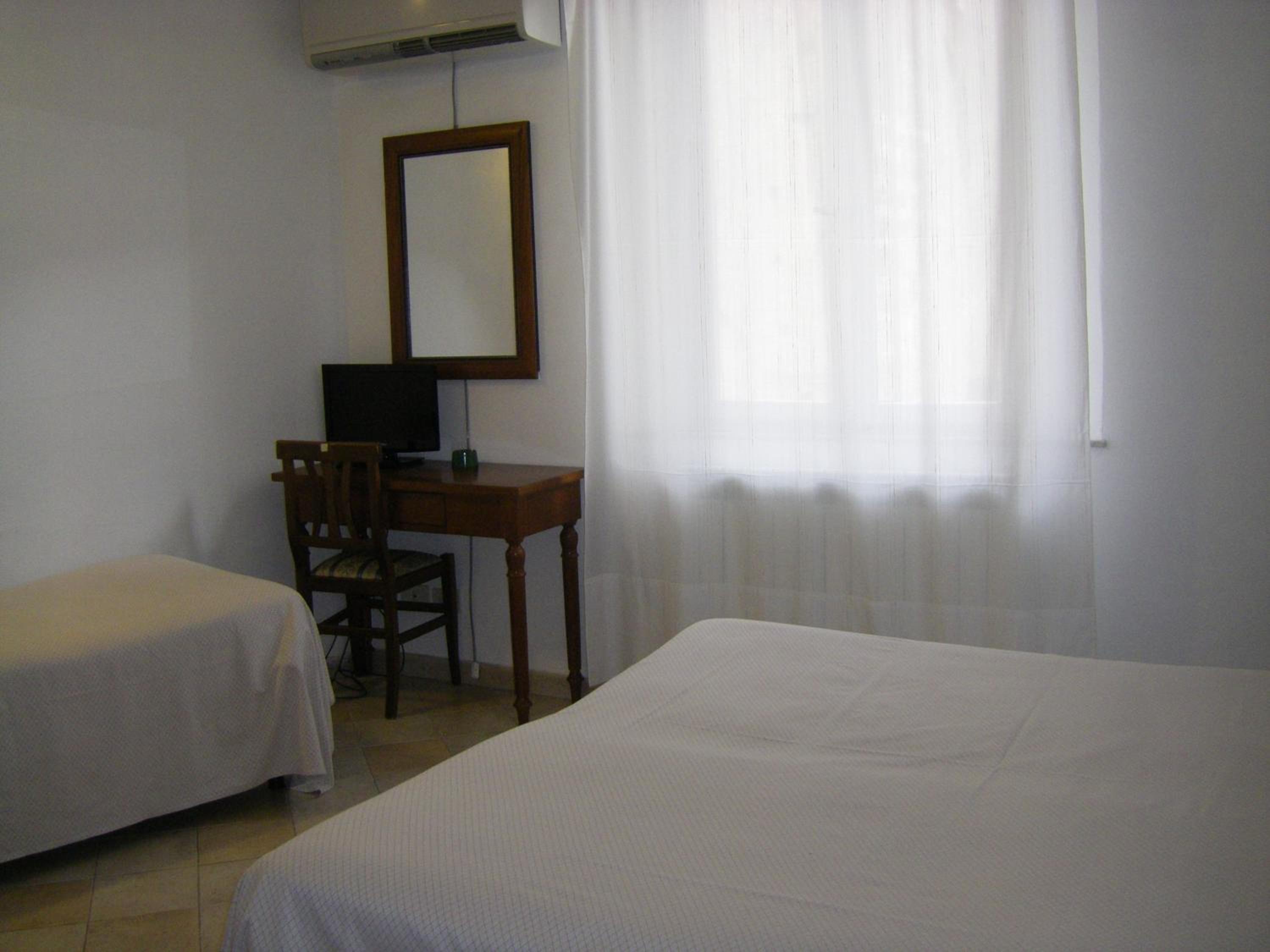 Triple Room - Photo 3