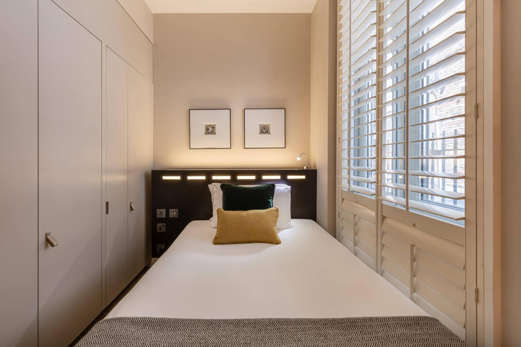 Single Room photo 2
